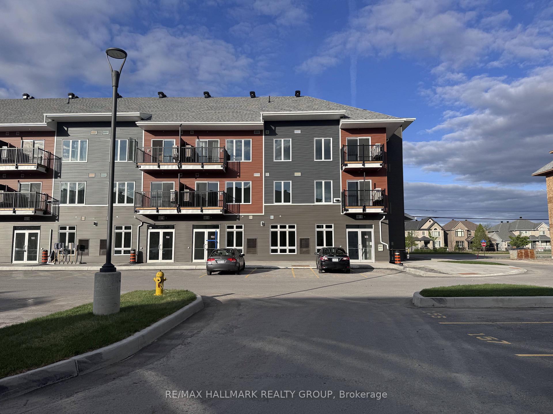 2370 Tenth Line Road 302, Orleans - Cumberland and Area, ON K4A 5V1 — Orleans - Cumberland and Area, Ontario