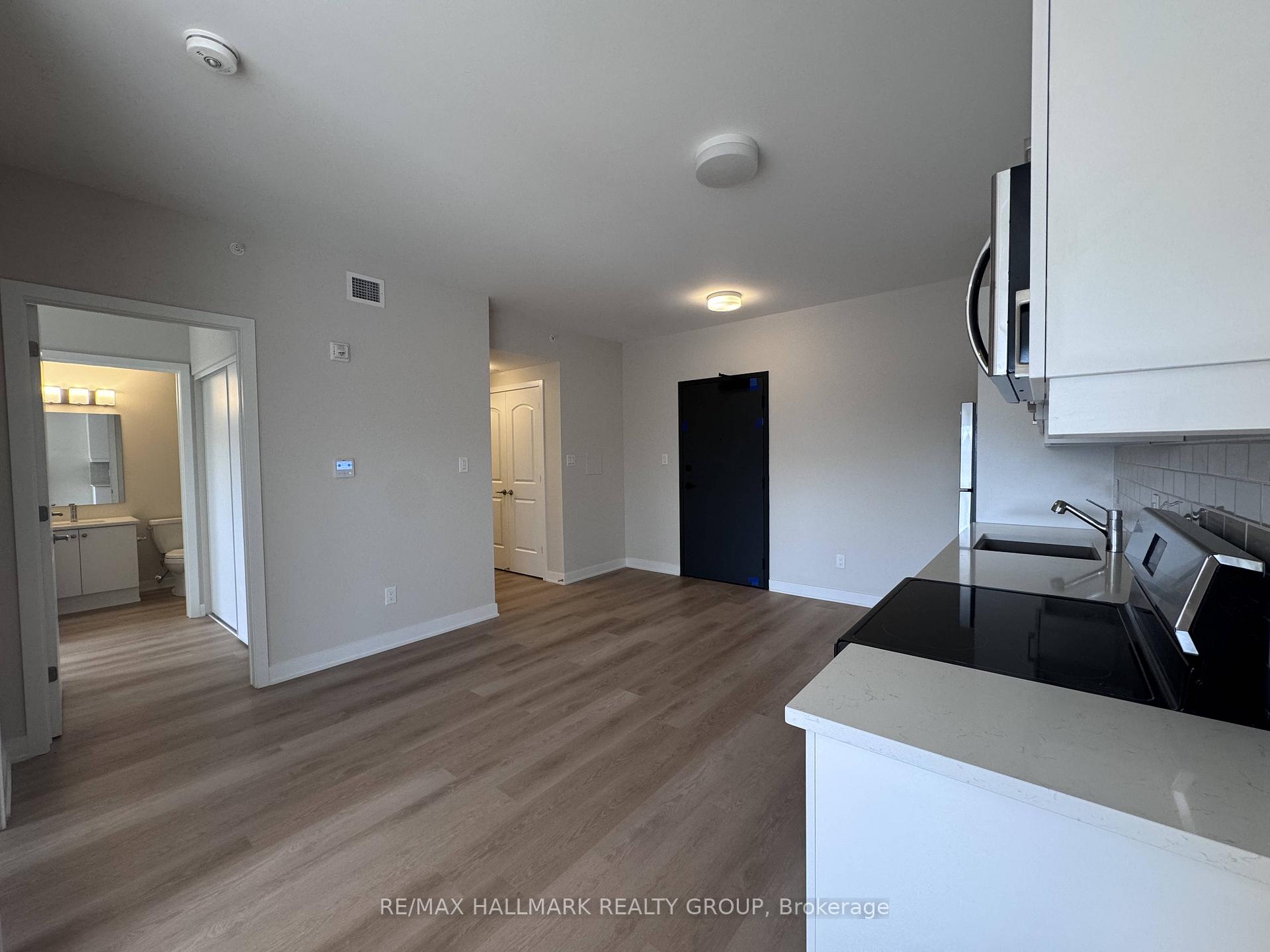 2370 Tenth Line Road 302, Orleans - Cumberland and Area — photo 4 of 5