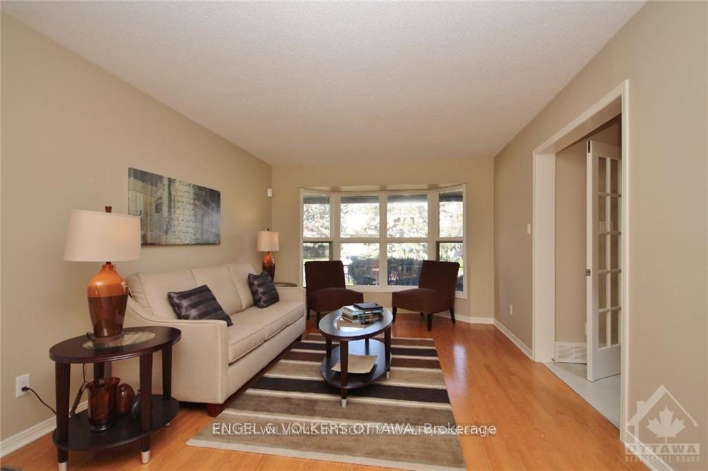 28 COUNTRY CLUB Drive, Hunt Club - Windsor Park Village and Area — photo 4 of 5