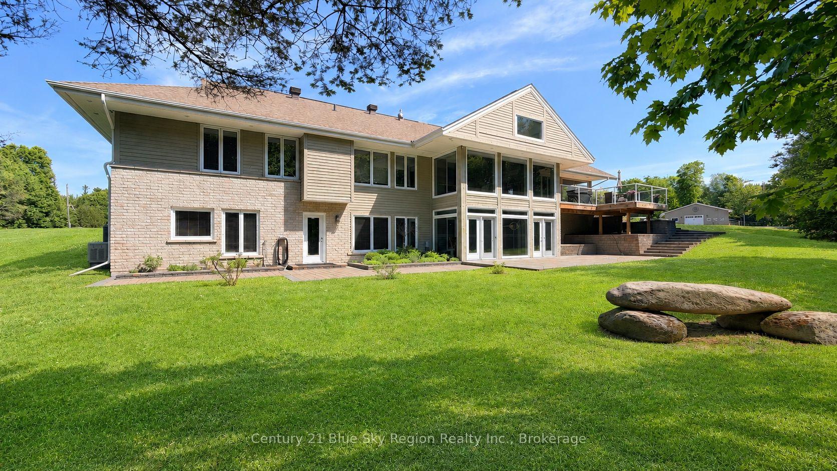 395 Carmichael Drive, North Bay — photo 2 of 5