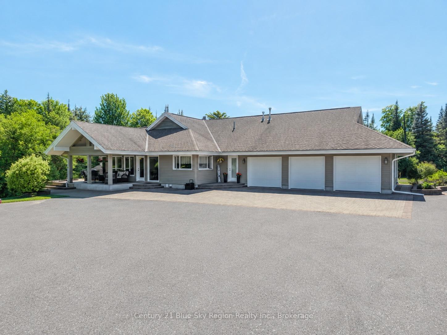 395 Carmichael Drive, North Bay — photo 3 of 5