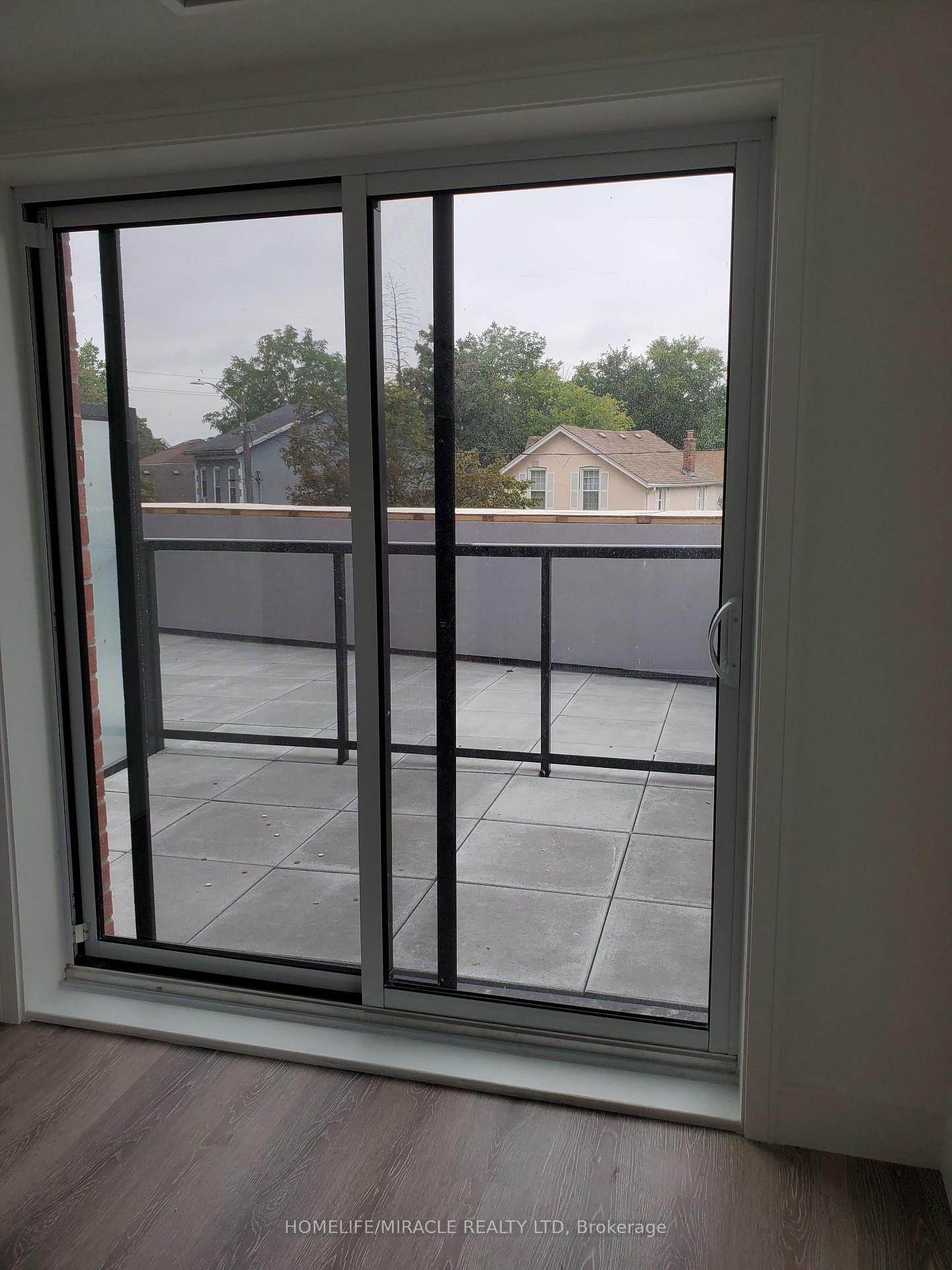 1 Wellington Street 219, Brantford — photo 5 of 5