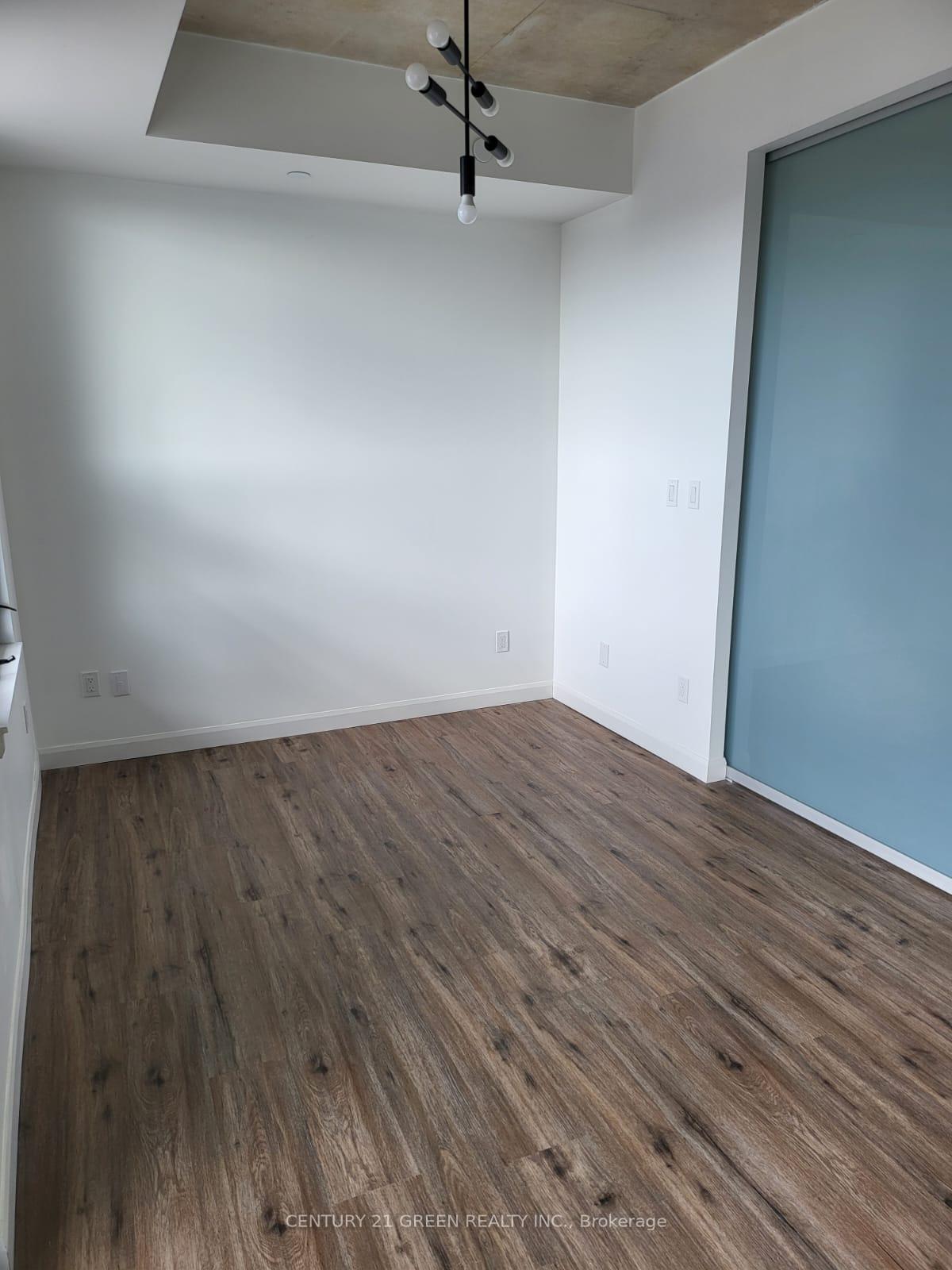 7 Erie Avenue 309, Brantford — photo 3 of 5