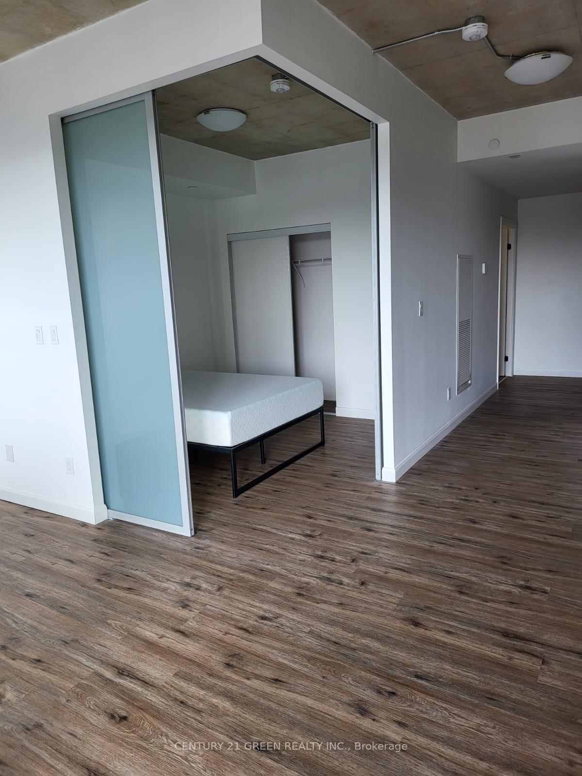 7 Erie Avenue 309, Brantford — photo 4 of 5