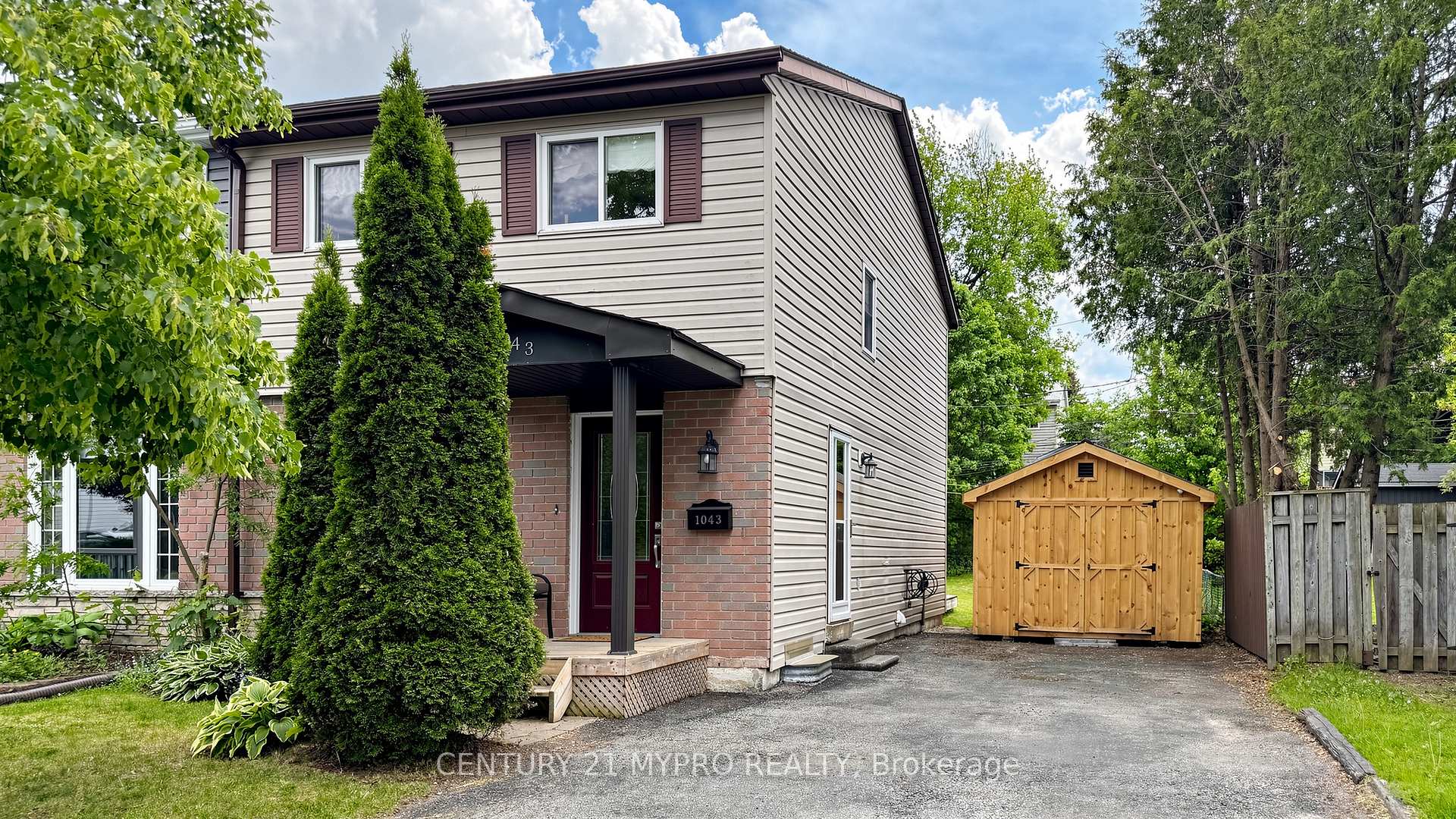 1043 12TH Street E, Owen Sound — photo 2 of 5