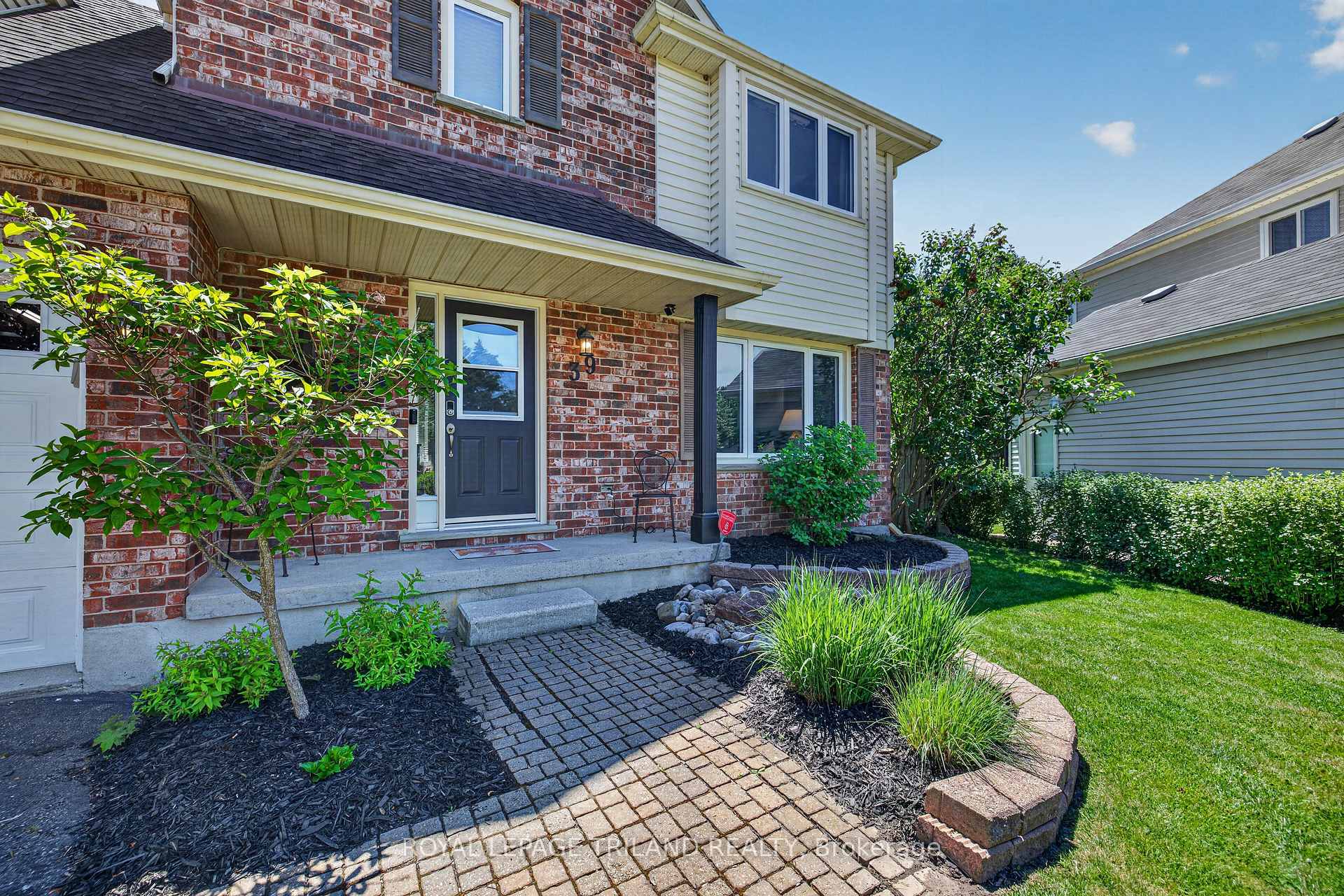 39 Hitch Crescent, St. Thomas — photo 4 of 5