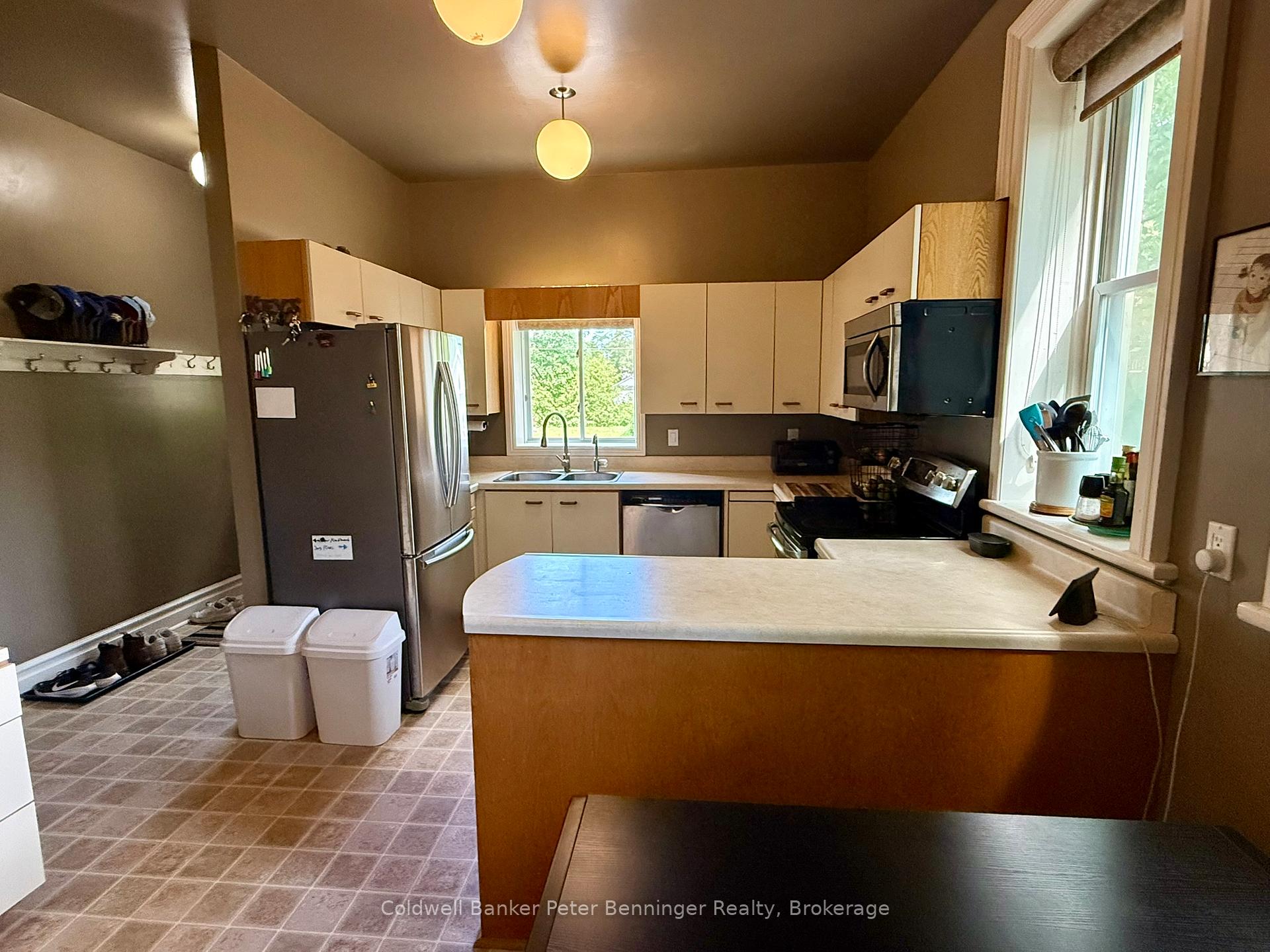 612 Colborne Street, Brockton — photo 5 of 5