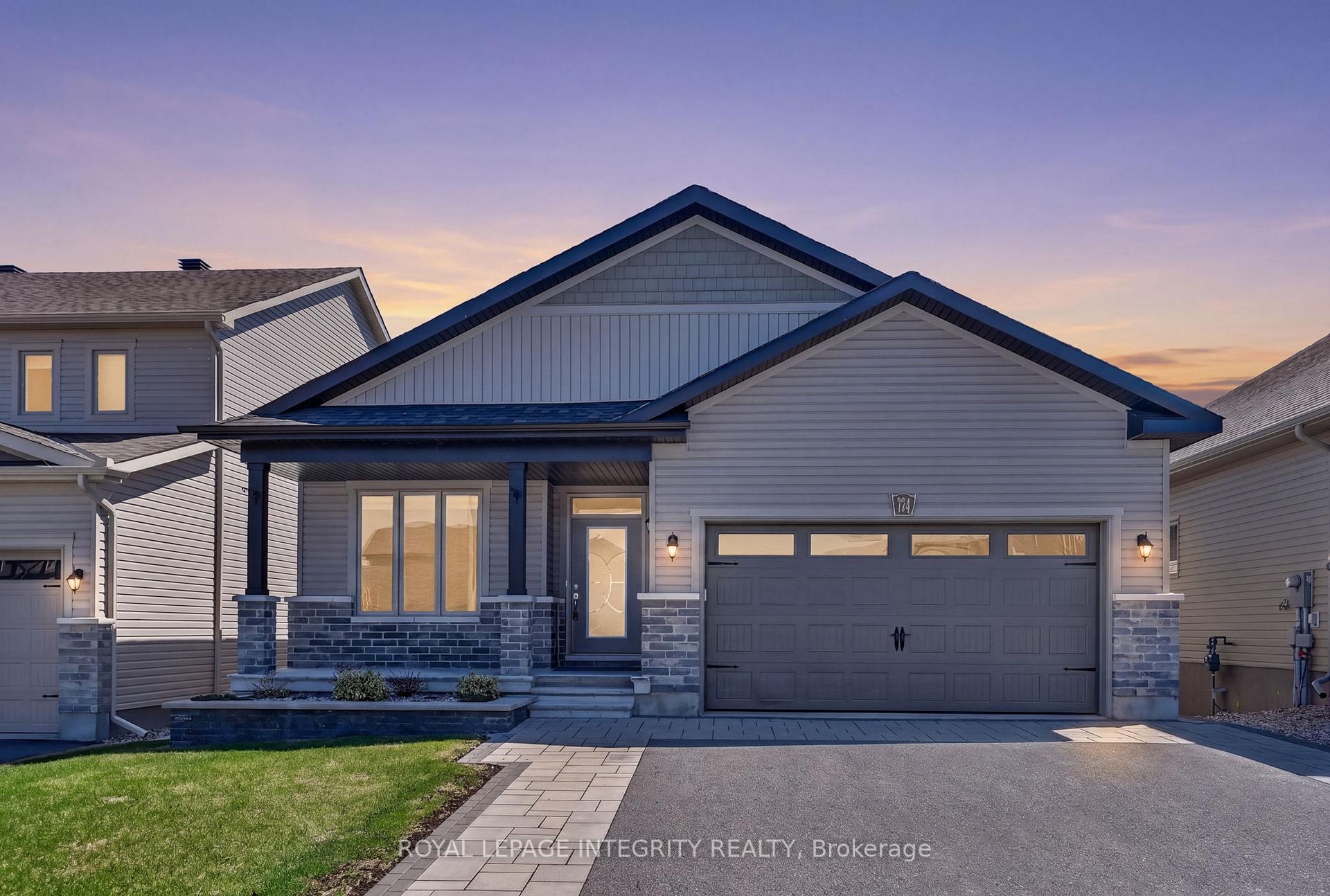 724 Parade Drive, Stittsville - Munster - Richmond, ON K2S 0Z4