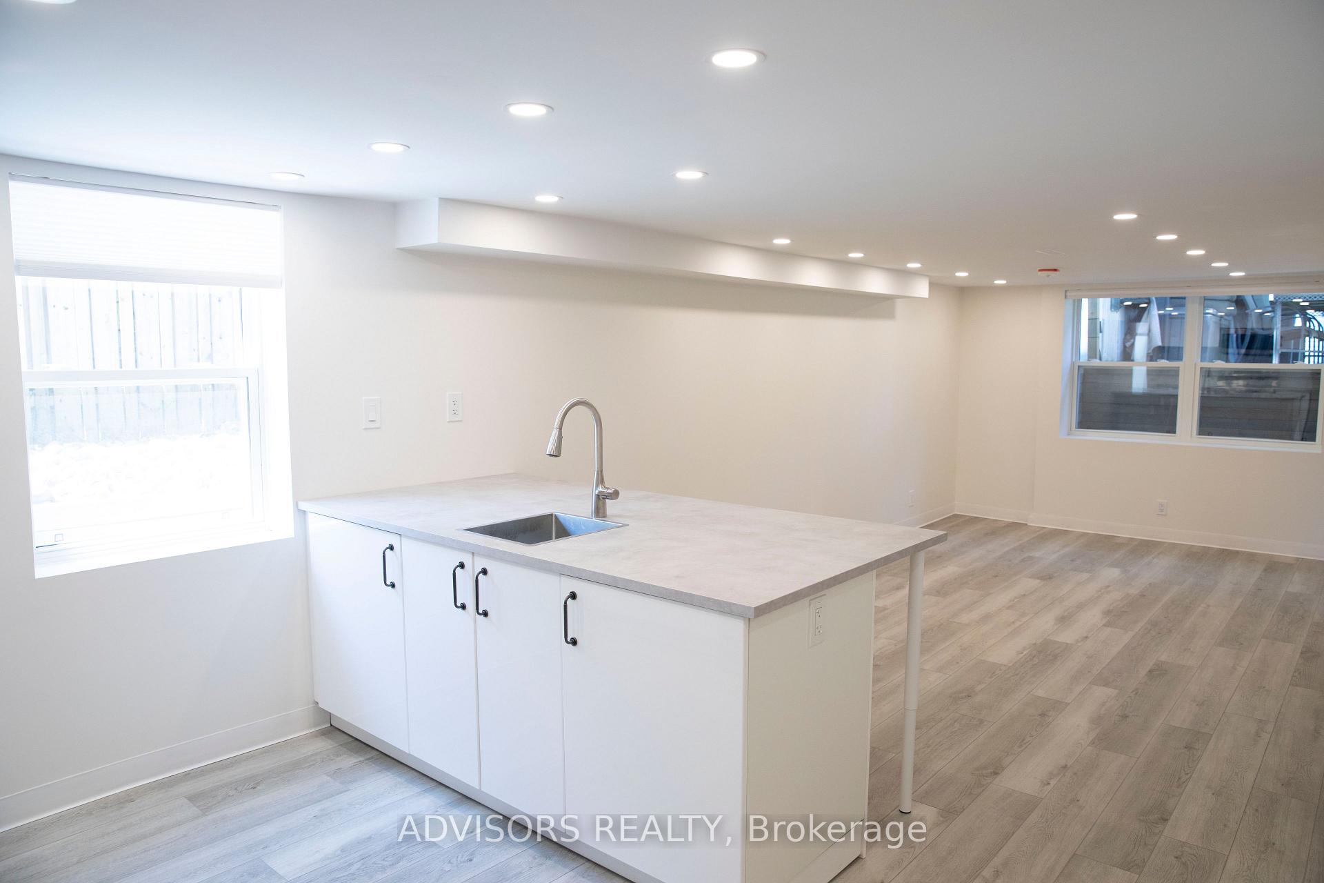 310 West 2nd Street 2, Hamilton, ON L9C 3H2