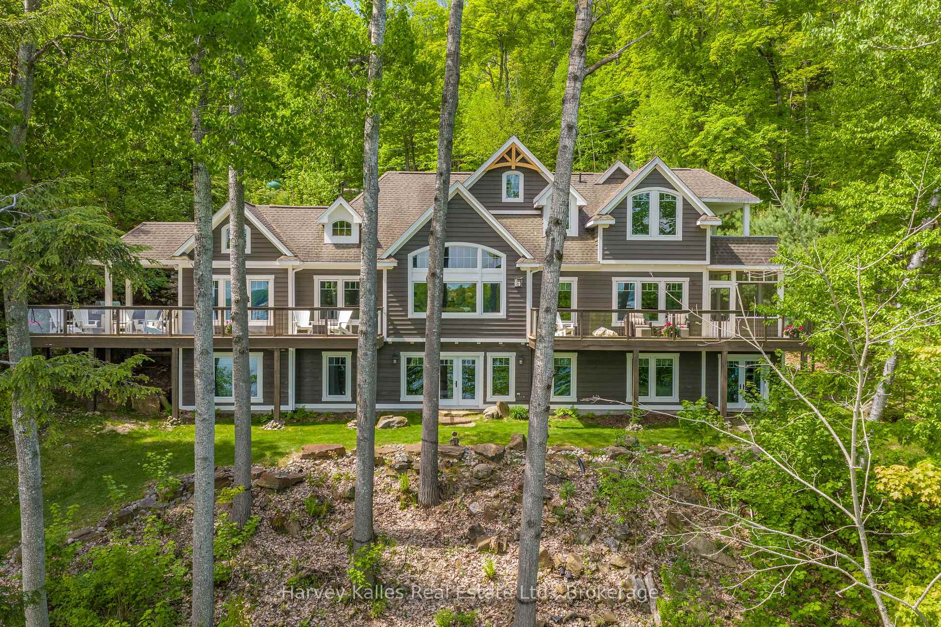161 Town Line Road E, Huntsville — photo 2 of 5