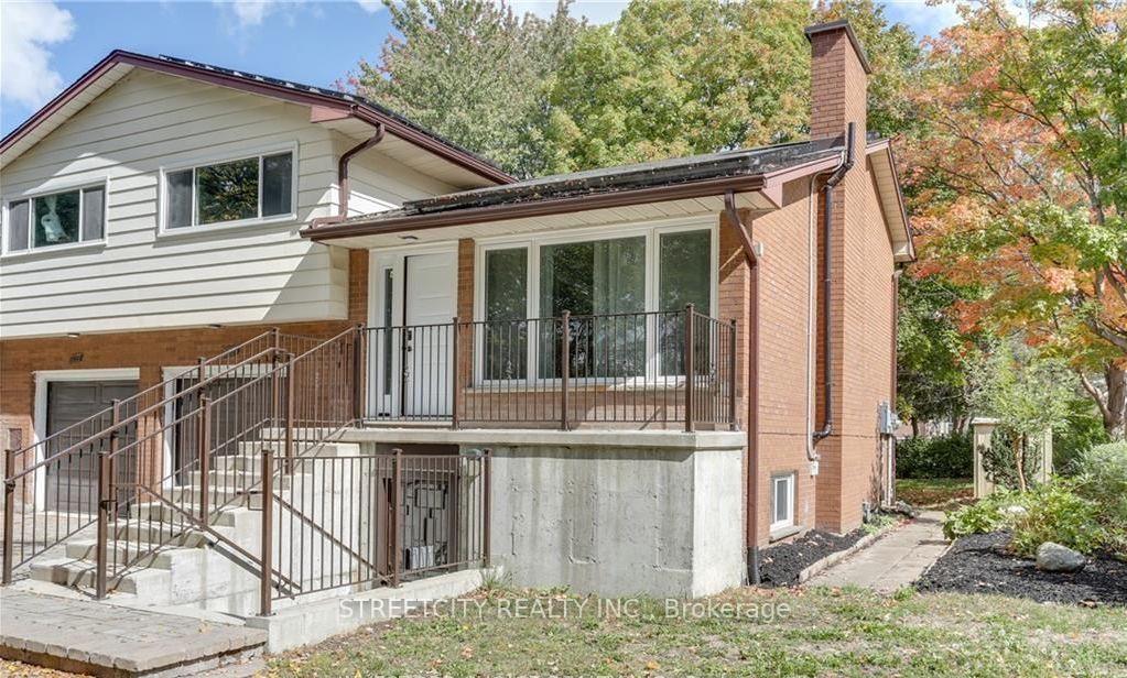 1337 Victoria Drive Upper, London East, ON N5Y 4E7