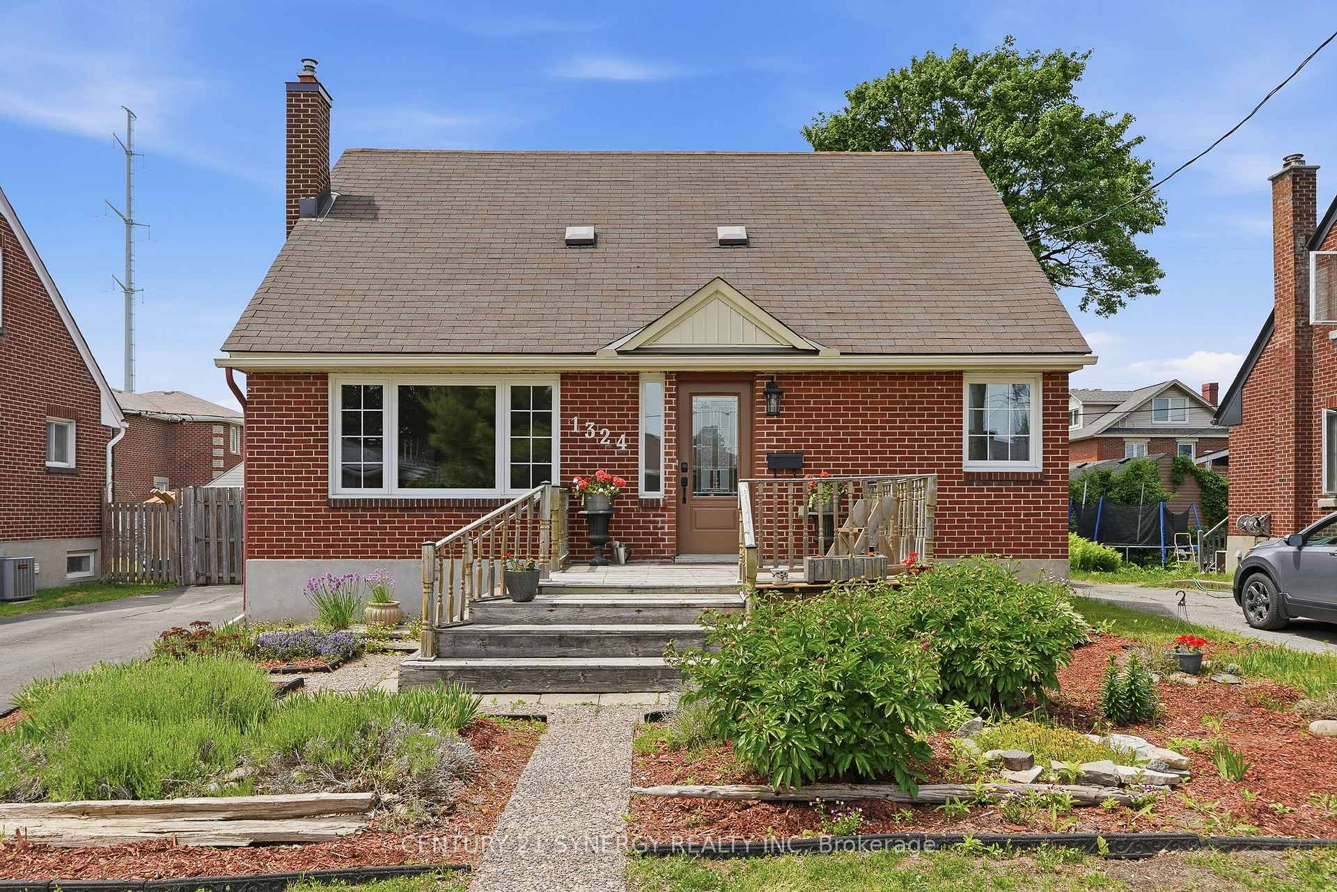 1324 Avenue O N/A, Alta Vista and Area, ON K1G 0A9