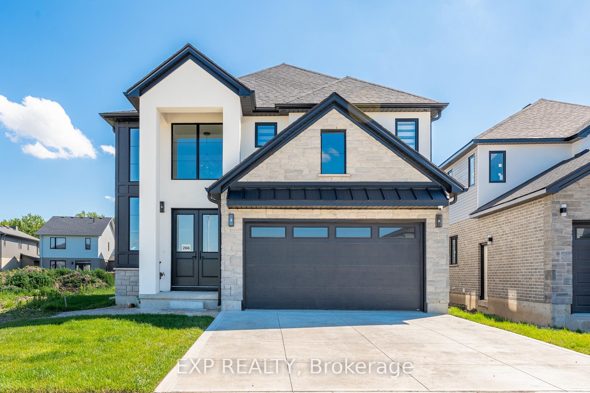266 Hesselman Crescent, London South, ON N6M 0K3