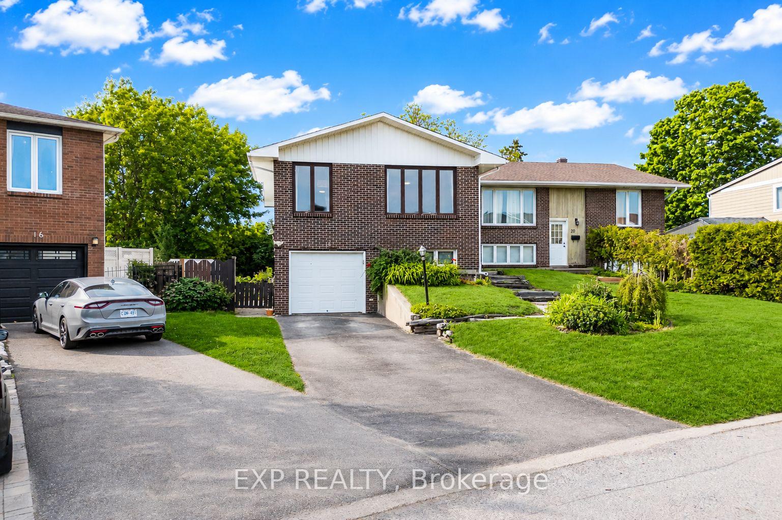 18 Winlock Crescent, South of Baseline to Knoxdale, ON K2G 3X4