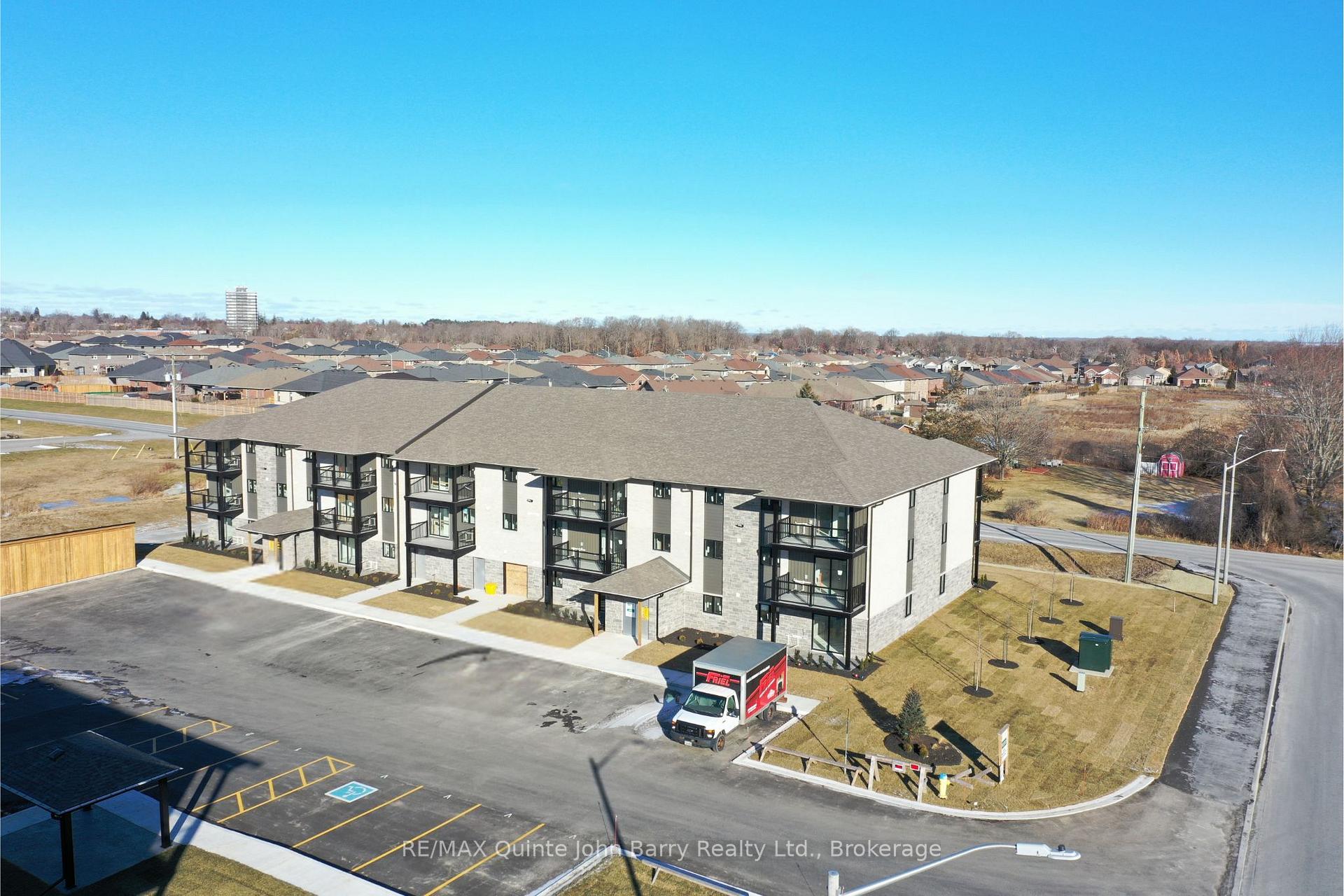 206-10 Hillside Meadow Drive, Quinte West, ON K8V 0J7