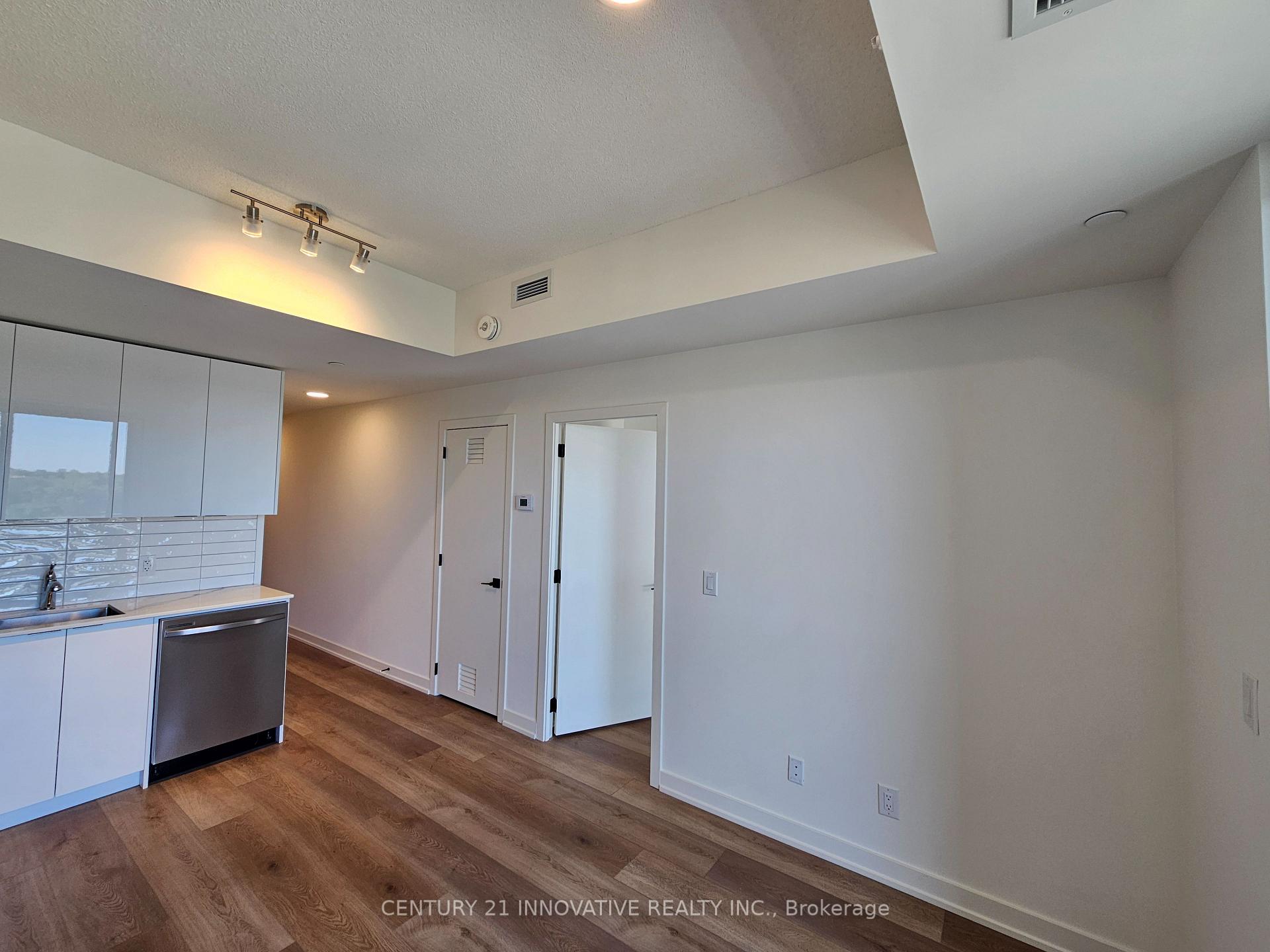 33 Erie Avenue 807, Brantford — photo 3 of 5