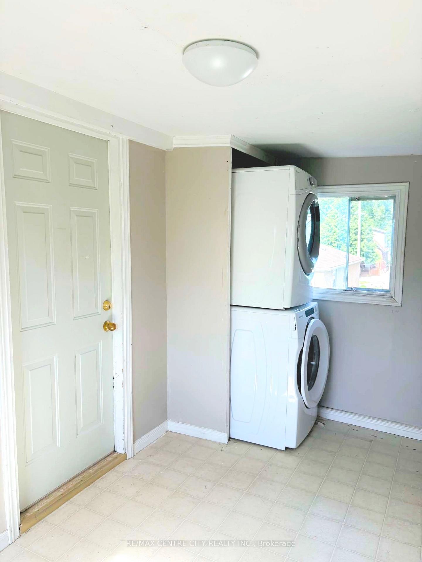 31 Langarth Street W Upper, London South, ON N6J 1P3