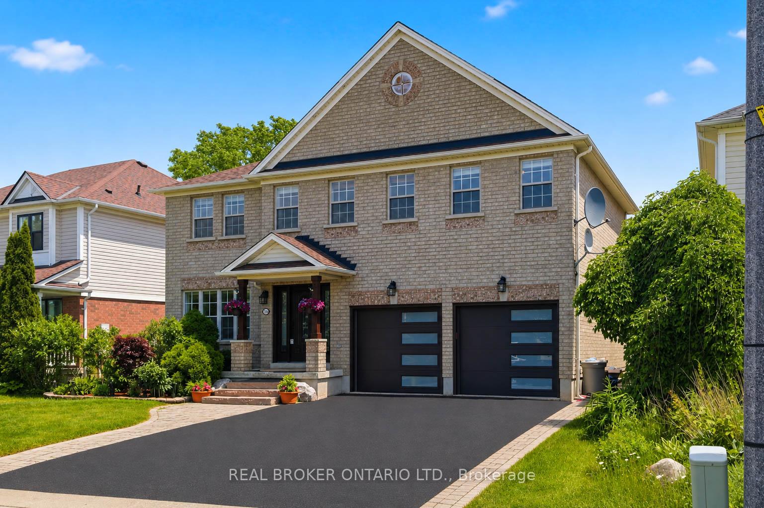 135 Blackburn Drive, Brantford — photo 3 of 5