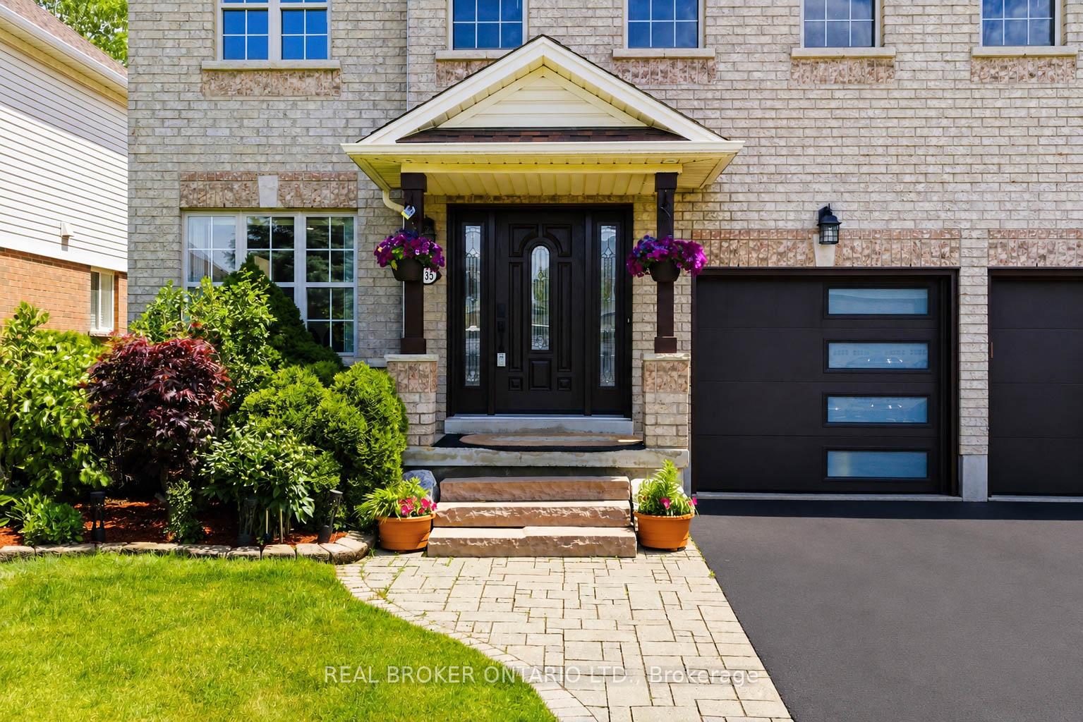 135 Blackburn Drive, Brantford — photo 4 of 5