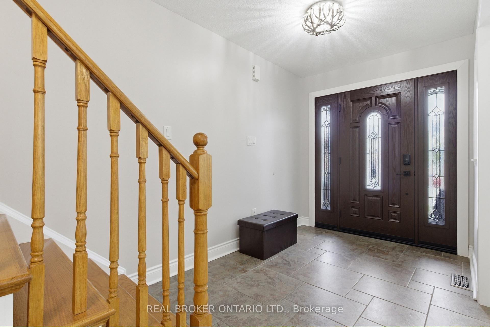 135 Blackburn Drive, Brantford — photo 5 of 5