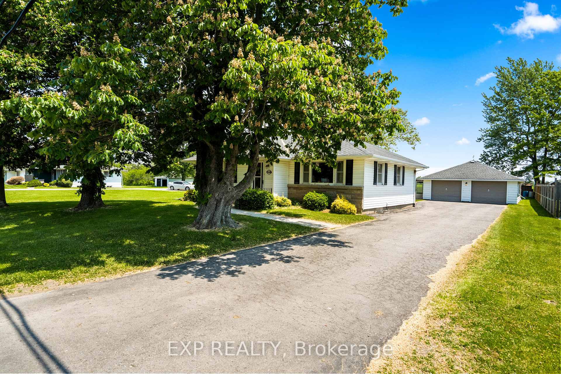 2368 Stevensville Road, Fort Erie — photo 2 of 5