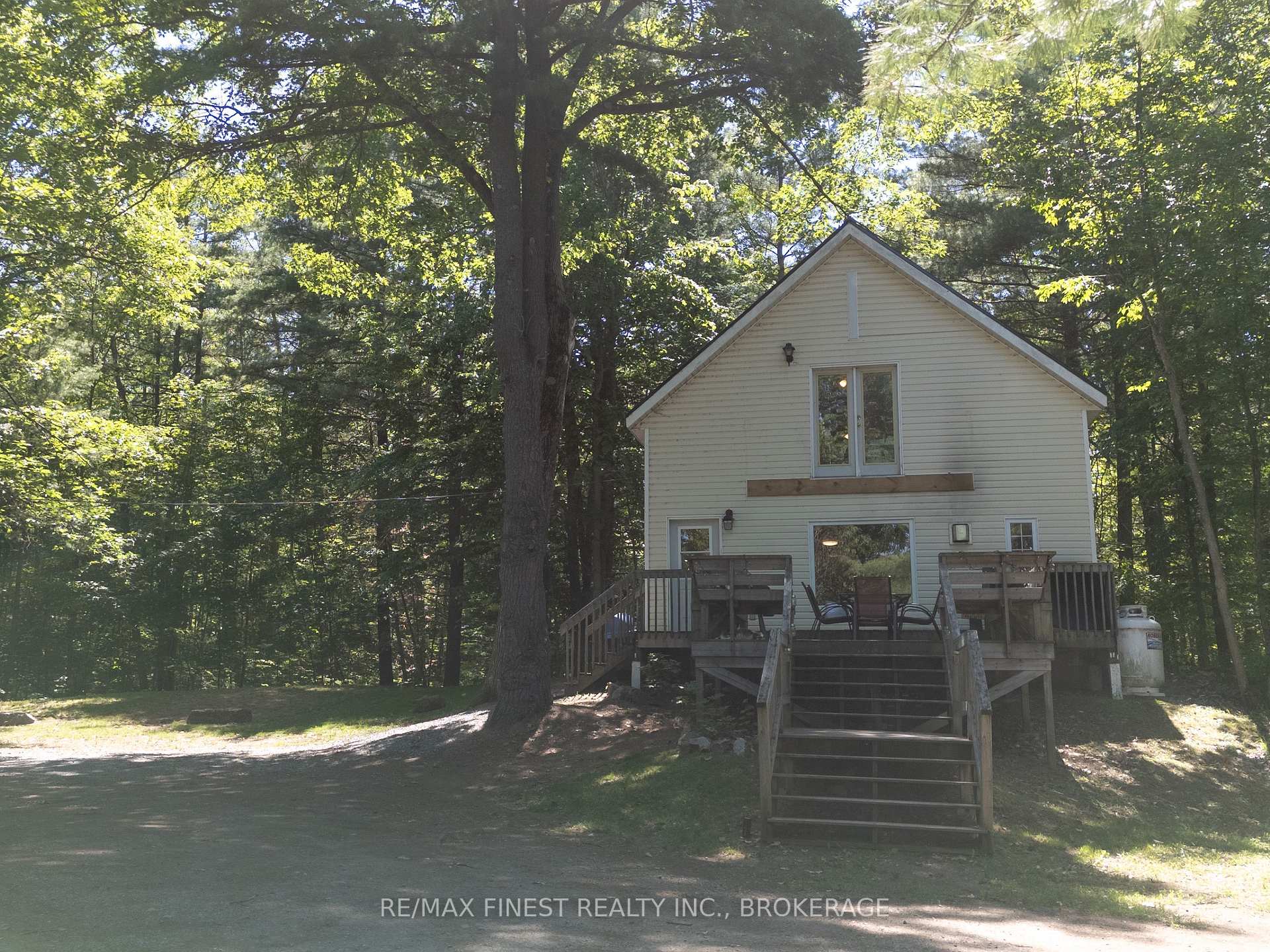 1035 Cozy Ridge Lane, Frontenac, ON K0H 1W0