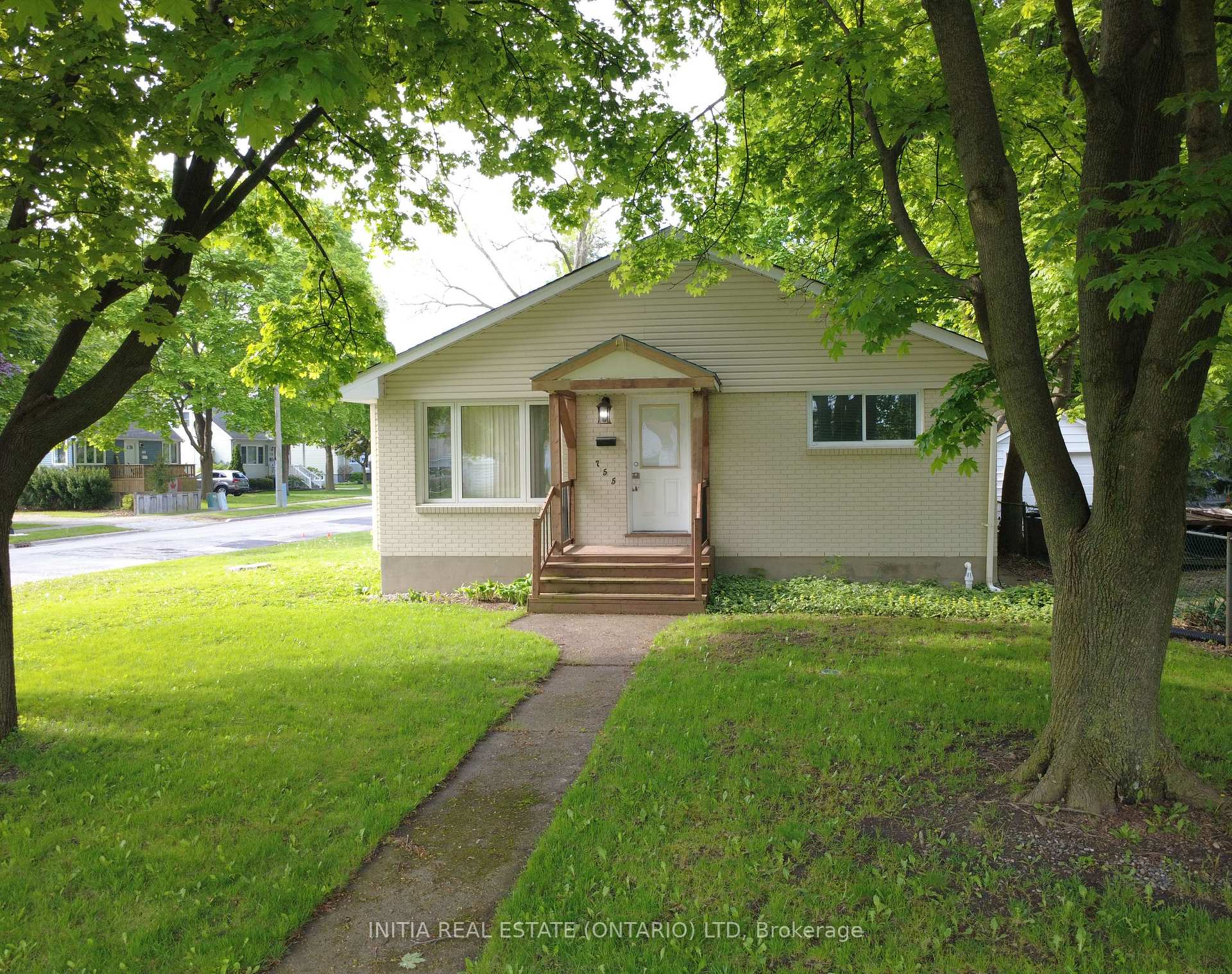 755 Talfourd Street, Sarnia, ON N7T 1S1