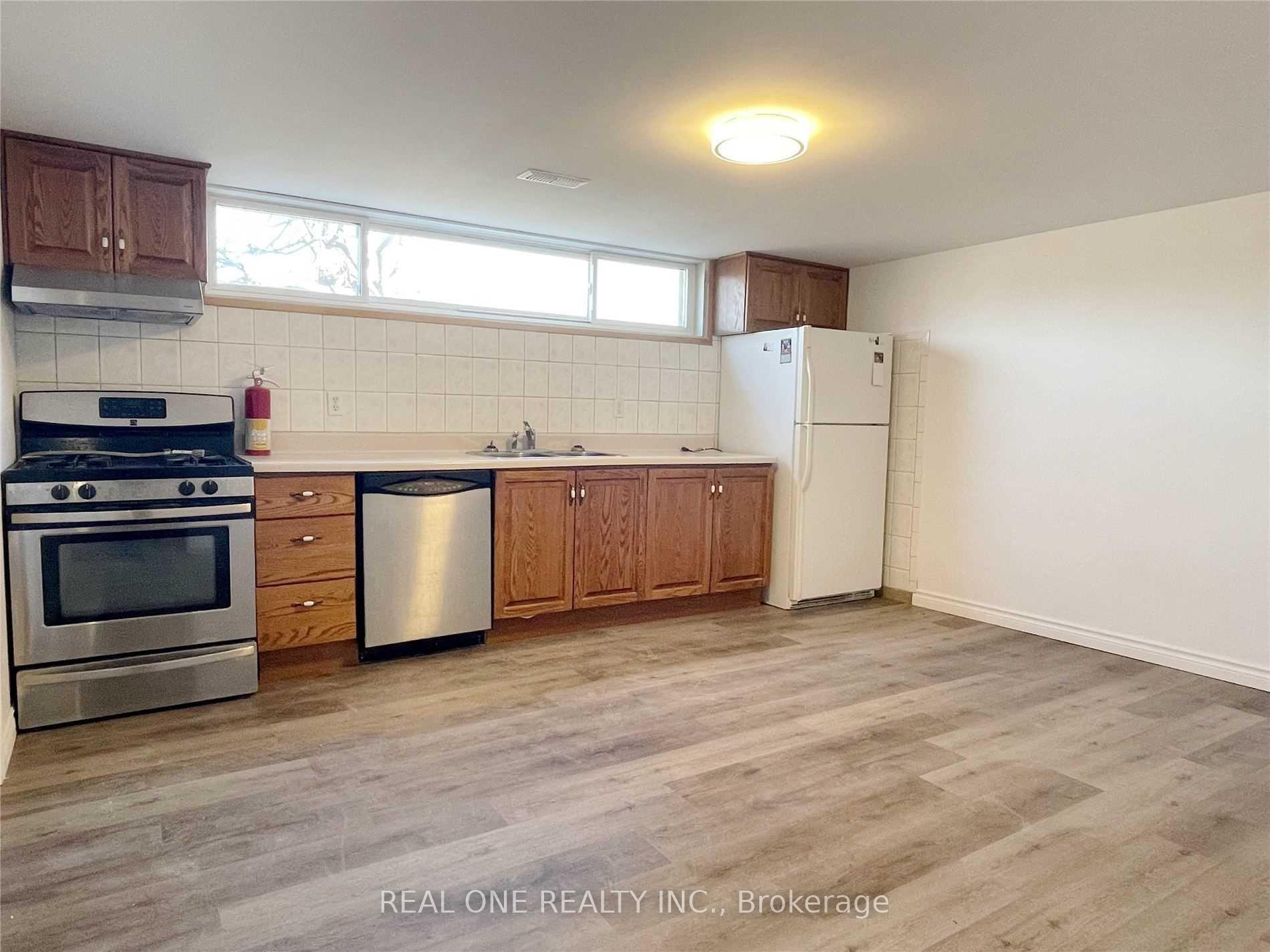 36 Victor Boulevard Basement, Hamilton, ON L9A 2V4