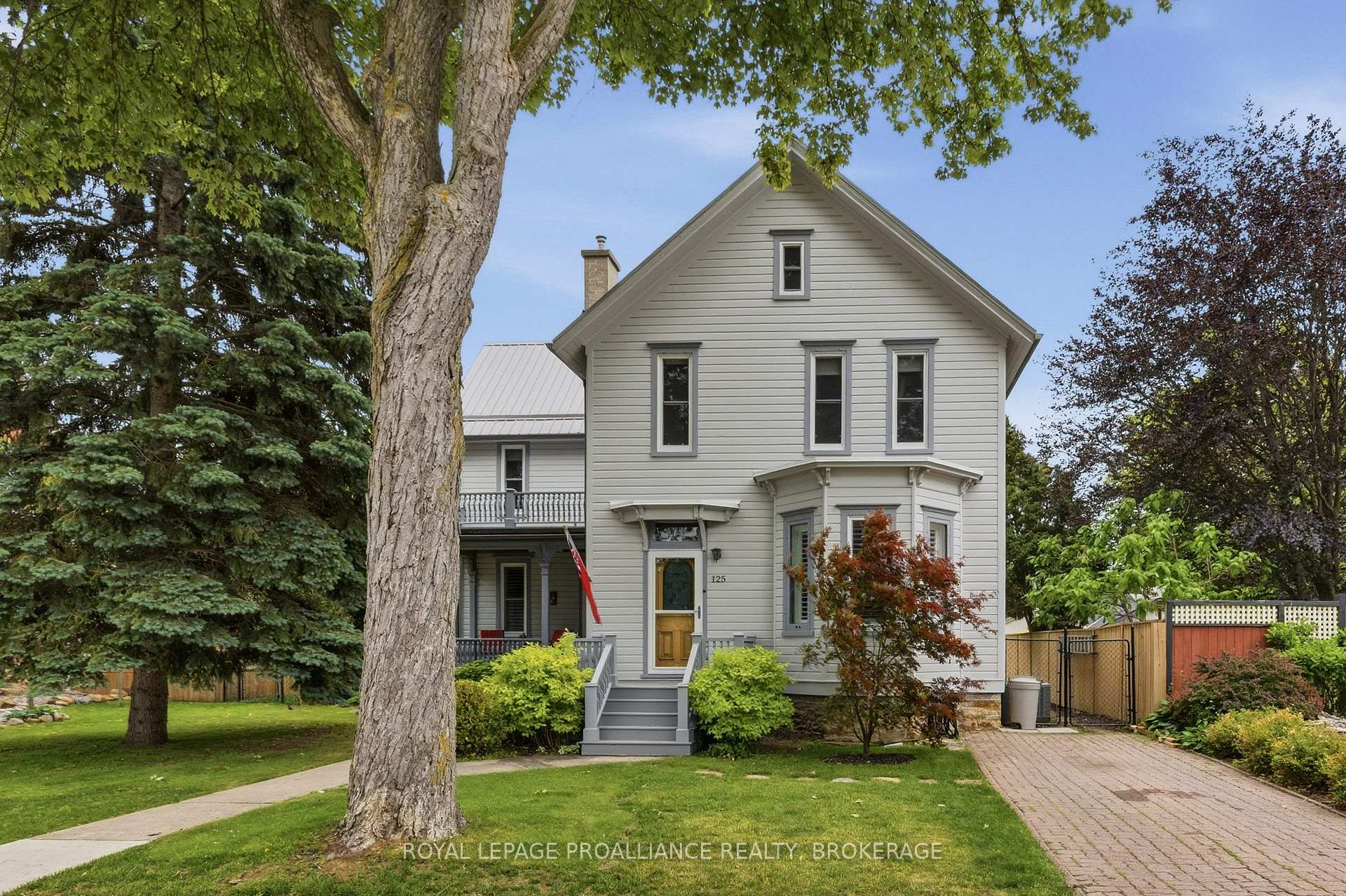 125 Arthur Street, Gananoque, ON K7G 1B1