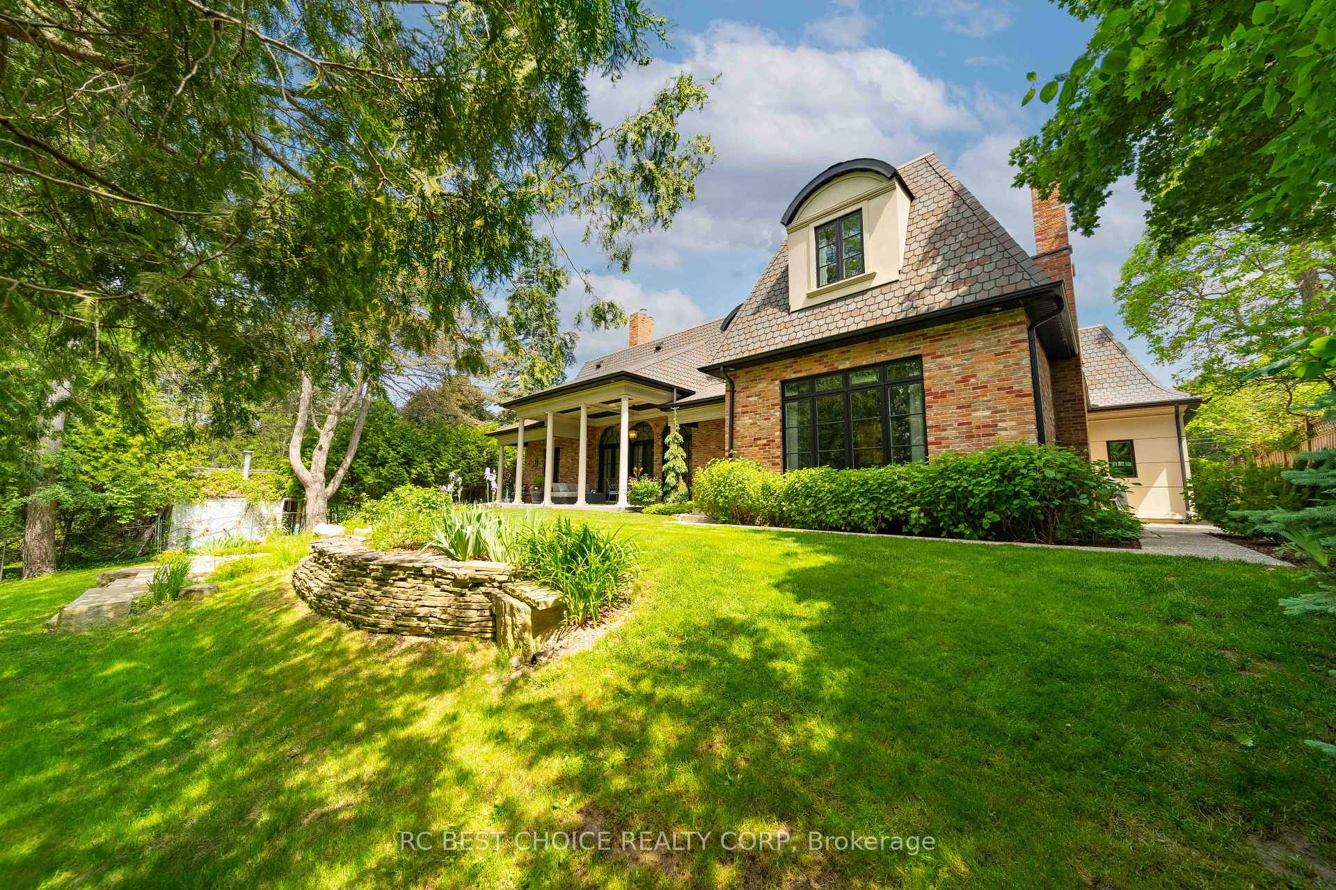 residential Property Image no.1