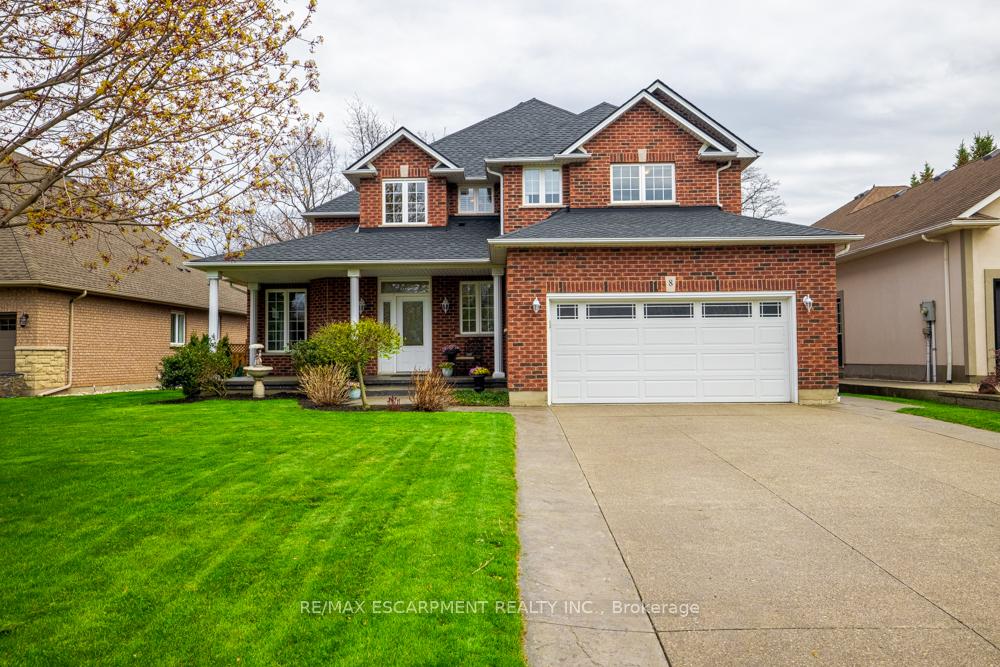 8 SOPHIE Court, Grimsby, ON L3M 5L6 — Grimsby, Ontario