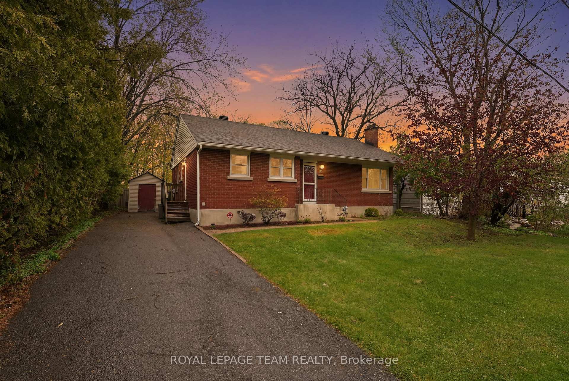 49 Crownhill Street, Beacon Hill North - South and Area, ON K1J 7K5 — Beacon Hill North - South and Area, Ontario