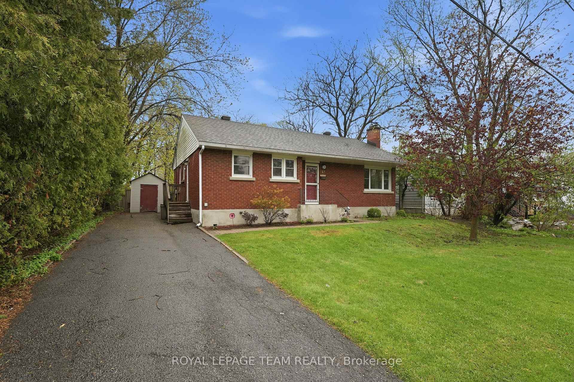 49 Crownhill Street, Beacon Hill North - South and Area — photo 2 of 5