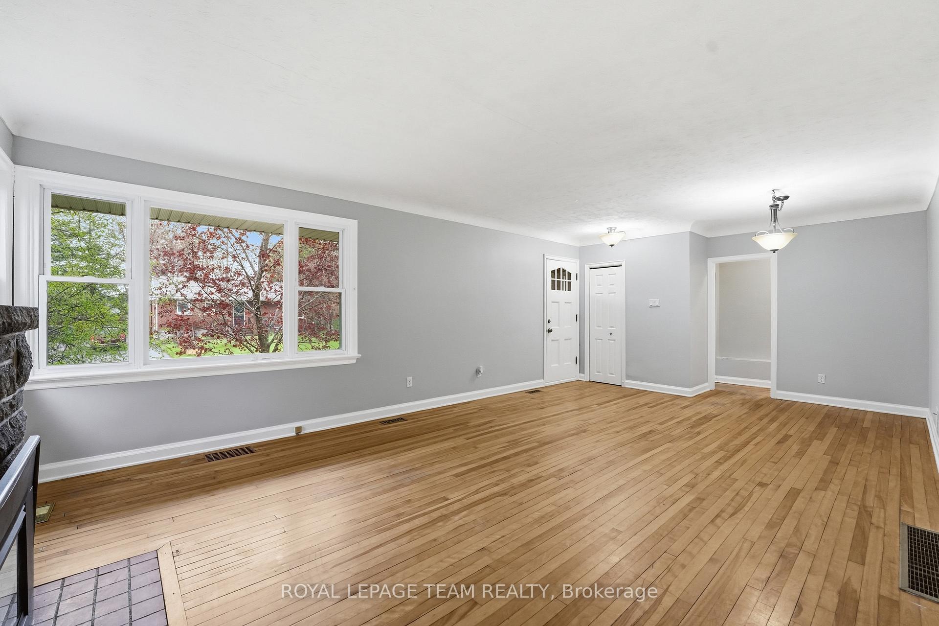 49 Crownhill Street, Beacon Hill North - South and Area — photo 5 of 5
