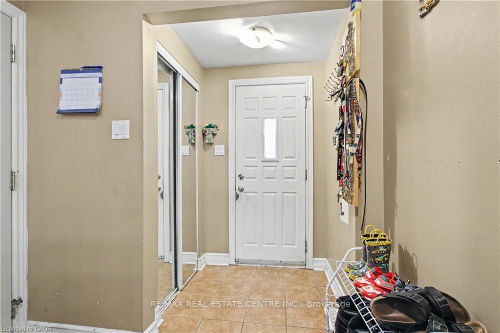 17 Hallmark Street, Brantford — photo 5 of 5