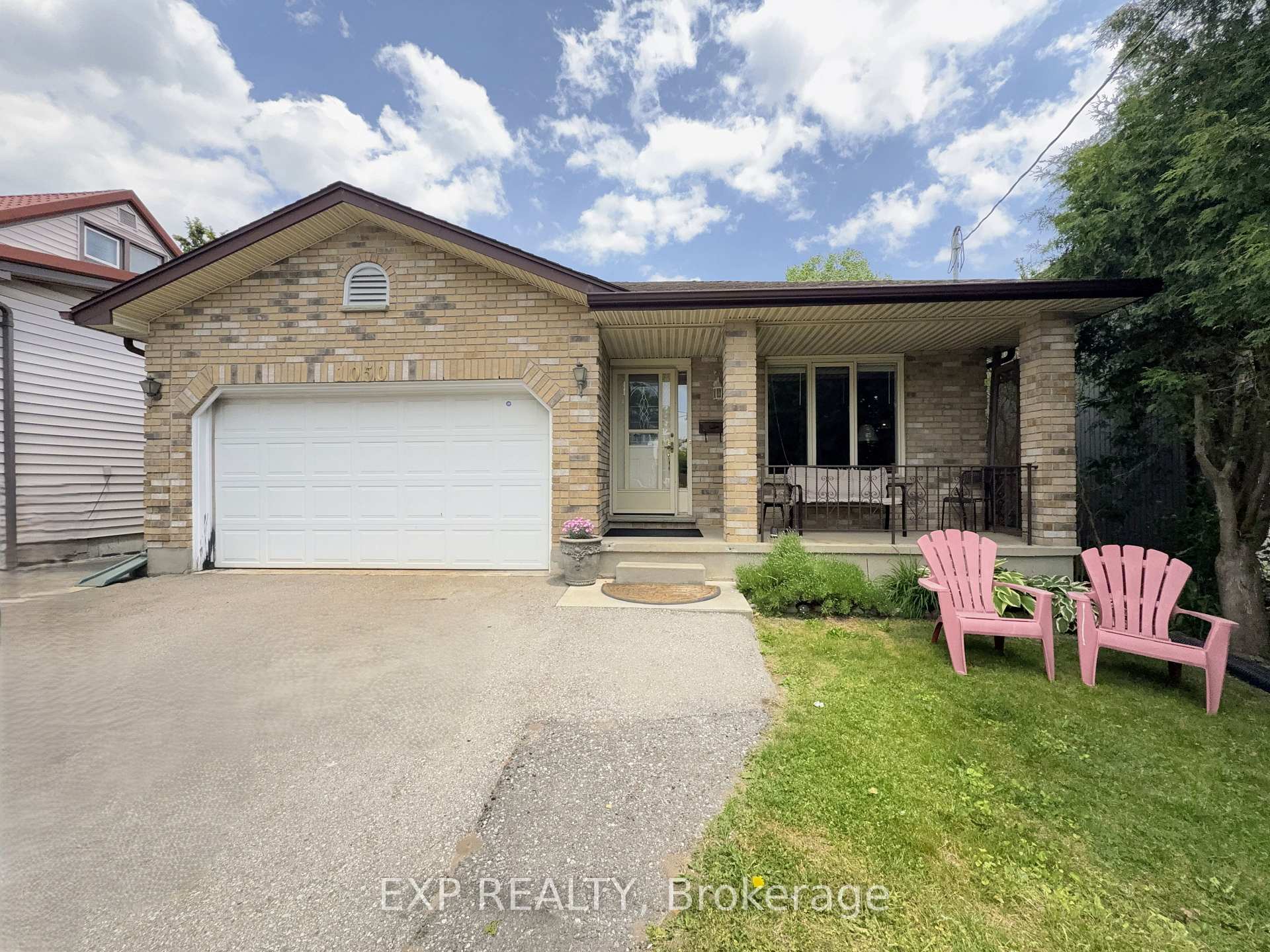 1050 WILLOW Drive, London South, ON N6E 1P3