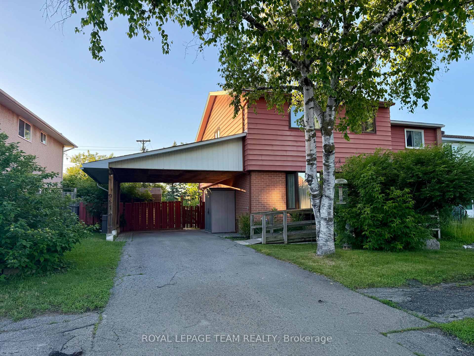 961 Greenbriar Avenue, Mooneys Bay - Carleton Heights and Area, ON K2C 0J8