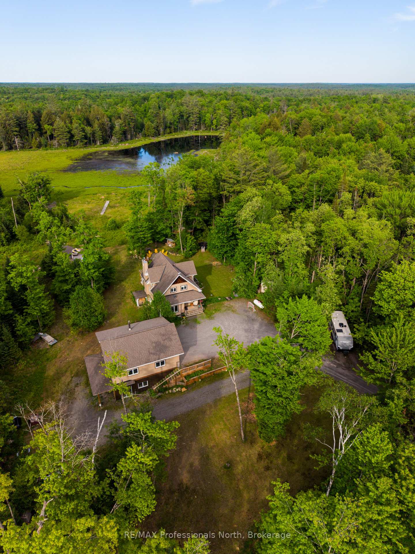 1289 Purbrook Road, Bracebridge, ON P1L 1X3