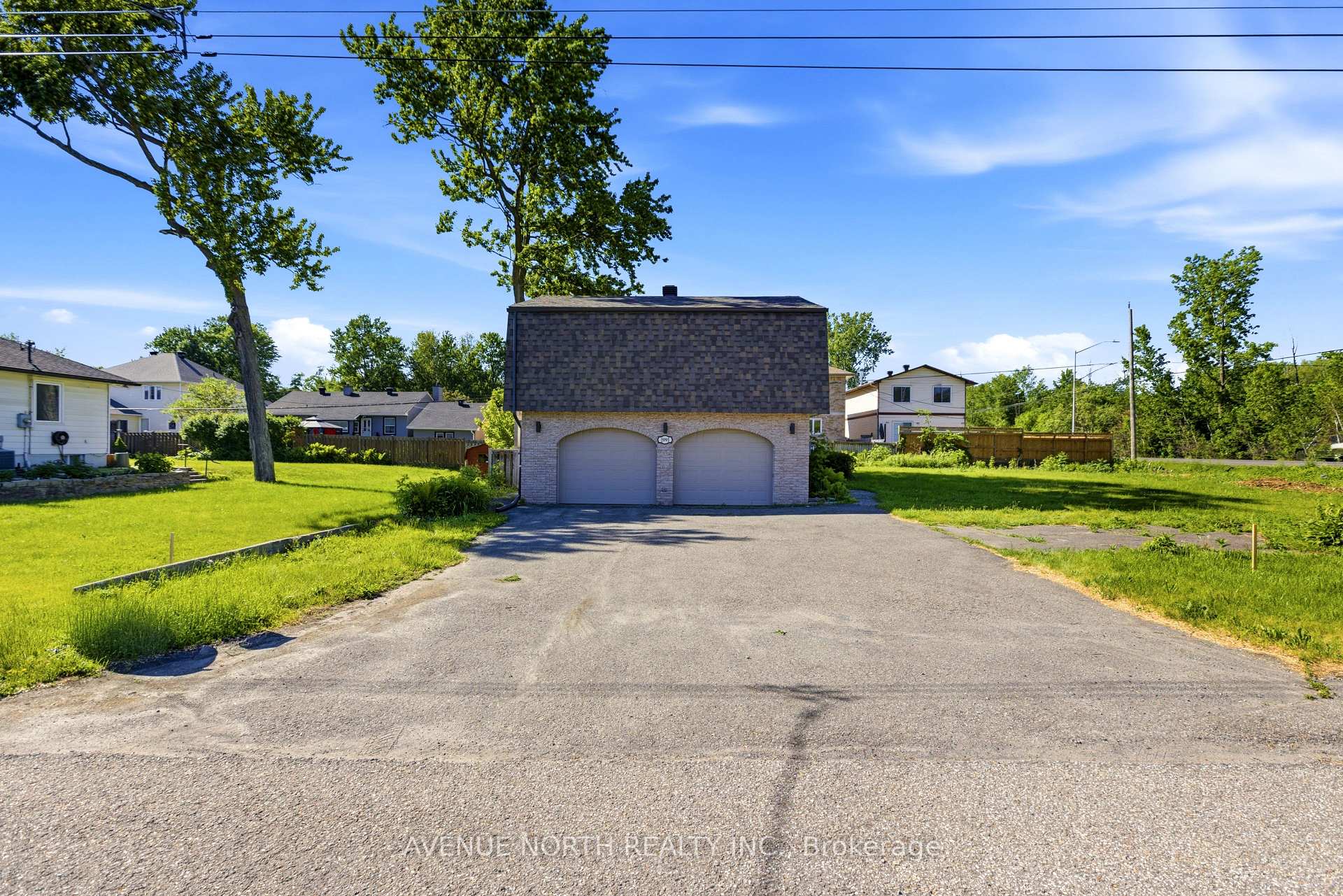 1991 Kingsdale Avenue, Blossom Park - Airport and Area, ON K1T 1H9