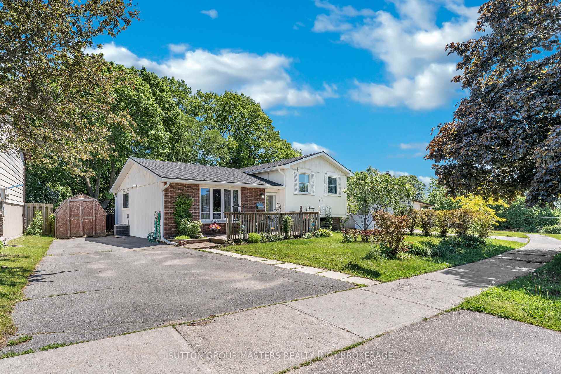 788 Mona Drive, Kingston, ON K7M 5C3