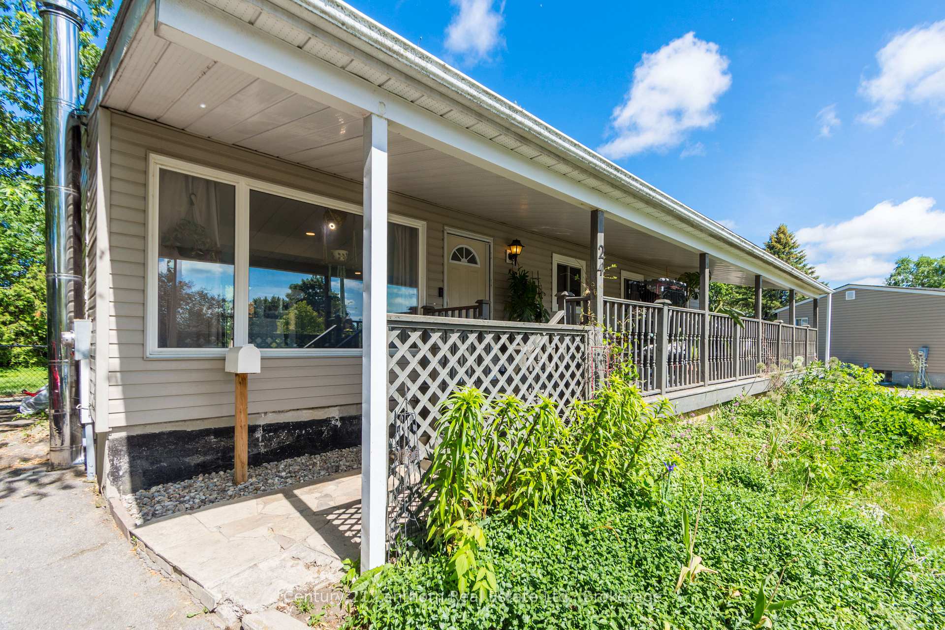 24 Cory Crescent, Quinte West, ON K8V 5W8