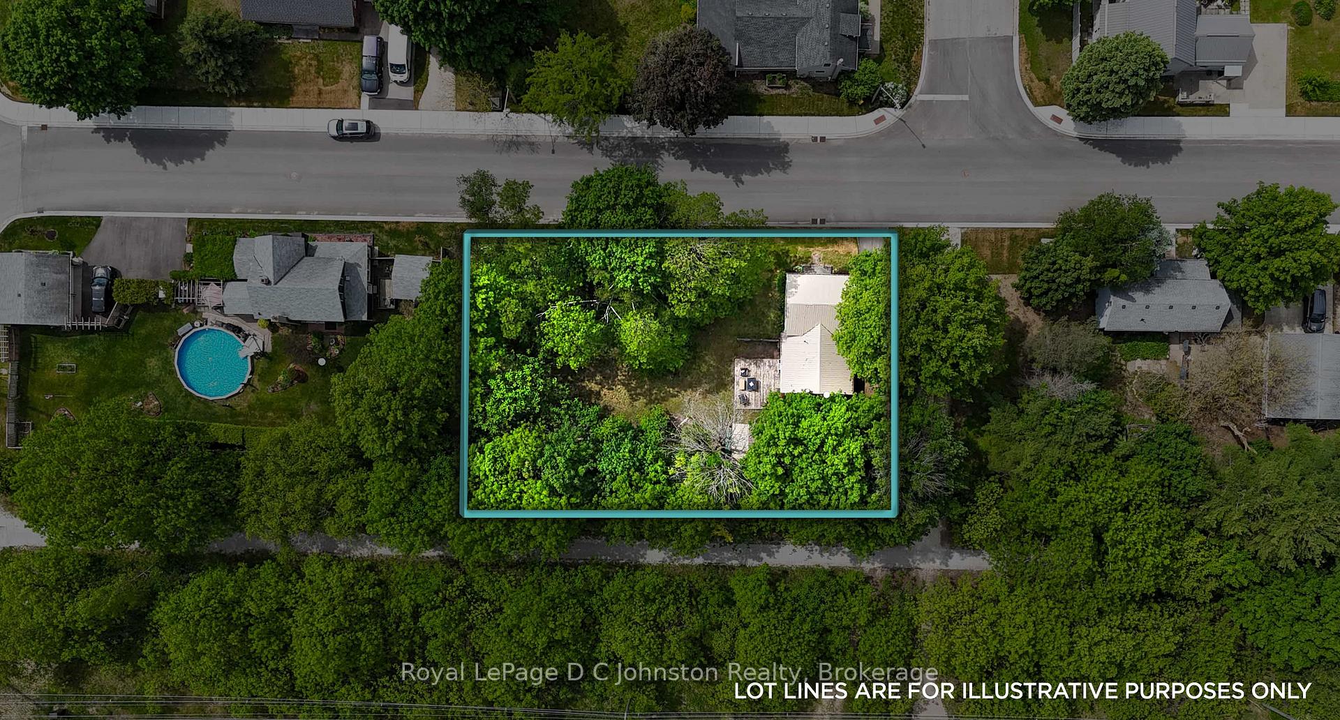 561 Wellington Street, Saugeen Shores — photo 2 of 5