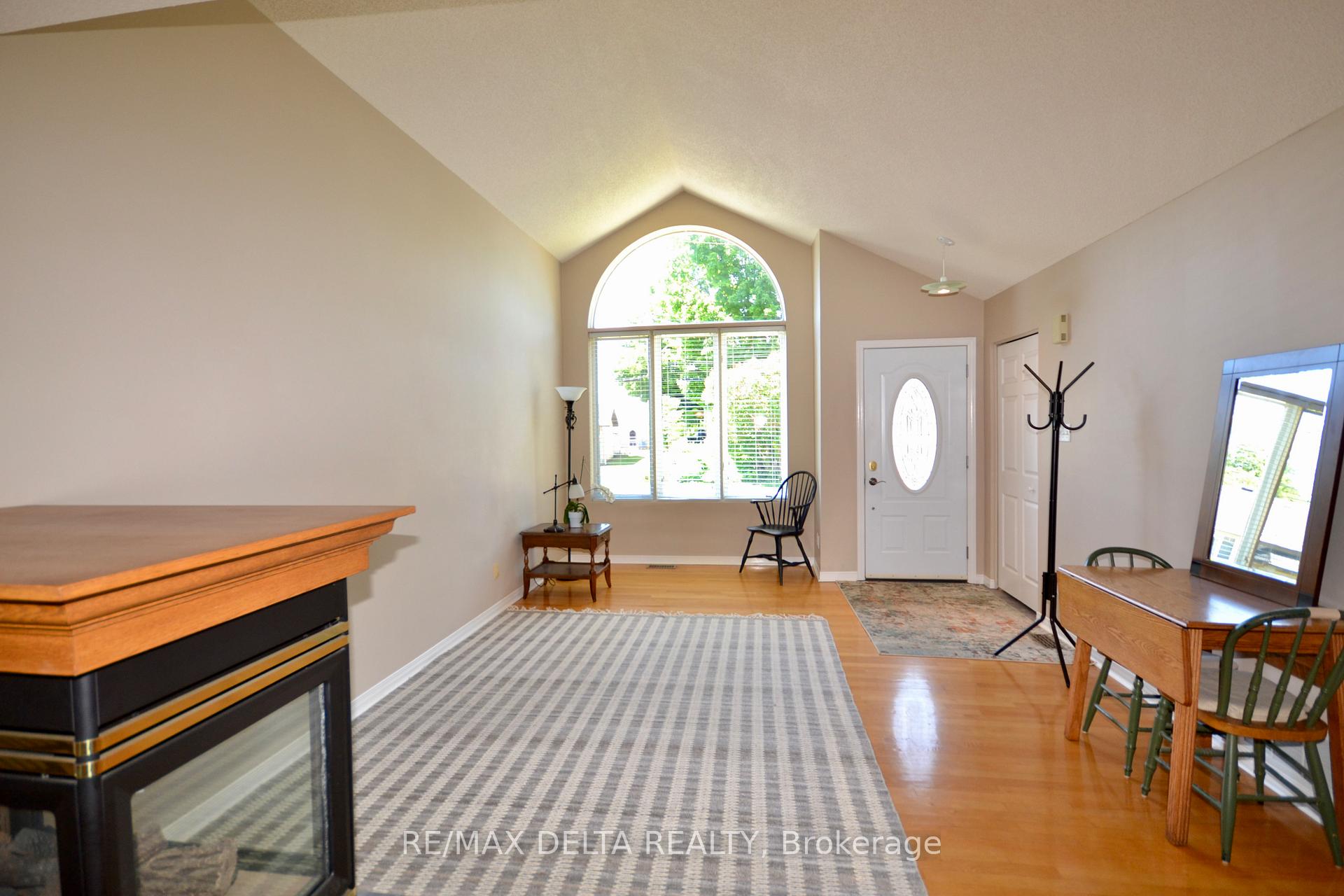 2093 Woods Street, Clarence-Rockland — photo 4 of 5