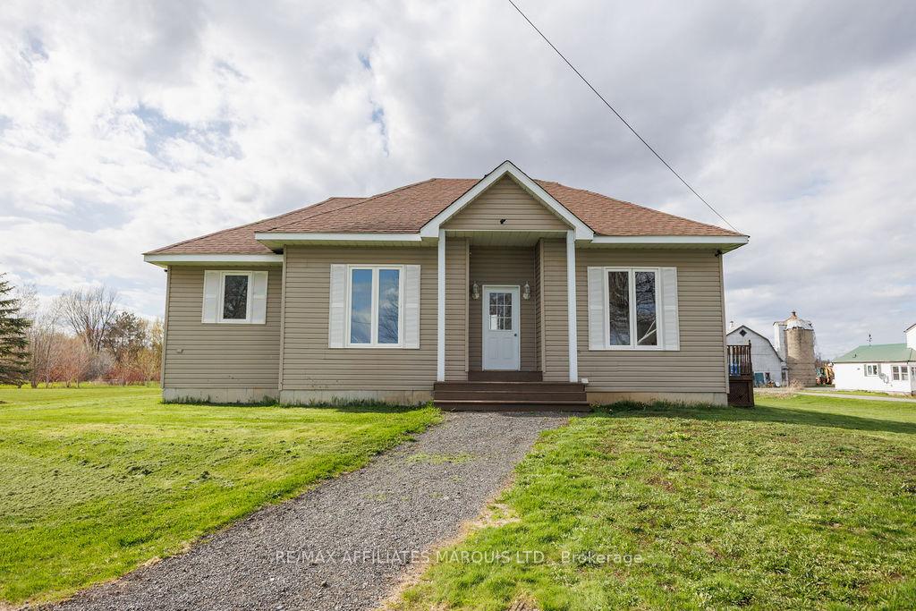 19249 County 2 Road, South Glengarry, ON K0C 2E0 — South Glengarry, Ontario