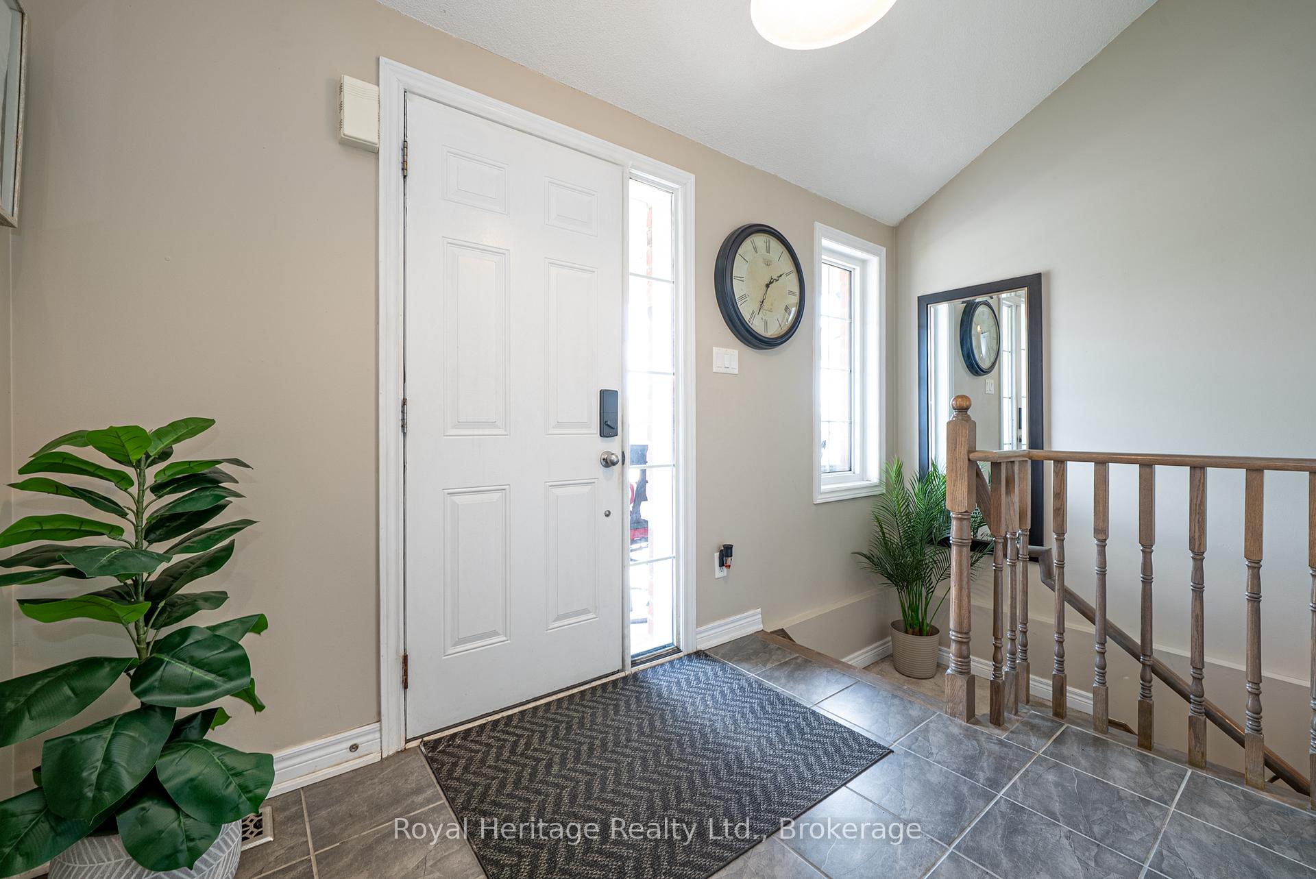 862 Emery Way, Peterborough — photo 3 of 5