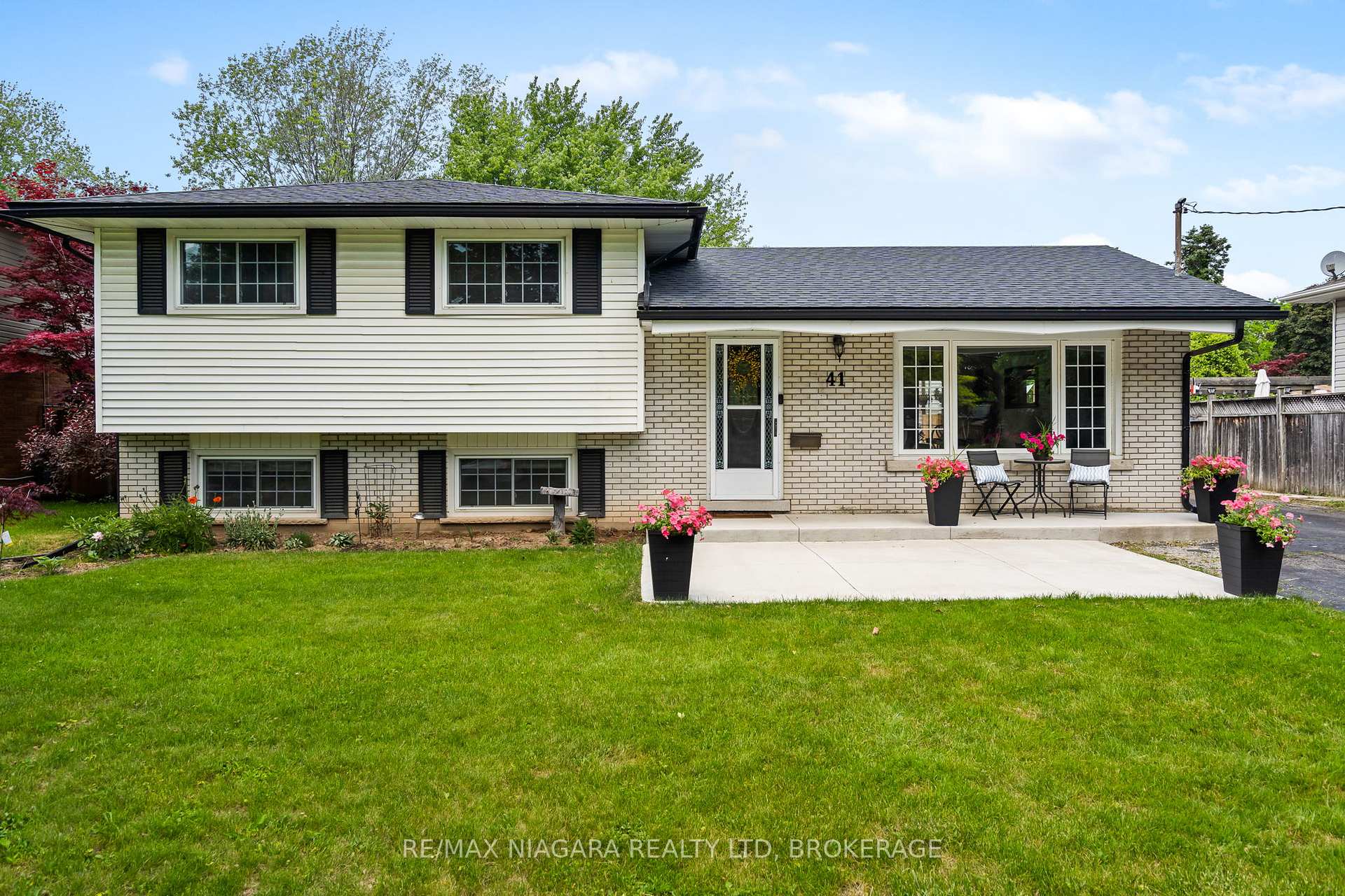 41 OLD COACH Road, St. Catharines, ON L2N 2P6