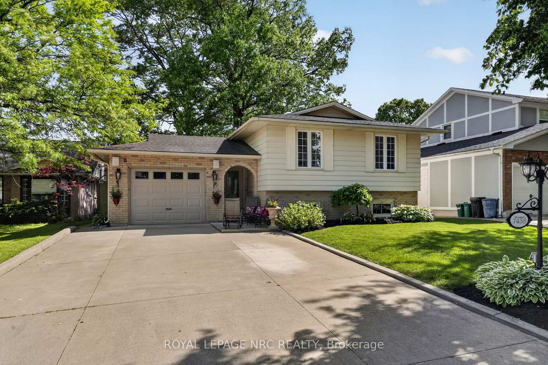 7438 Petrullo Court, Niagara Falls, ON L2H 2K4
