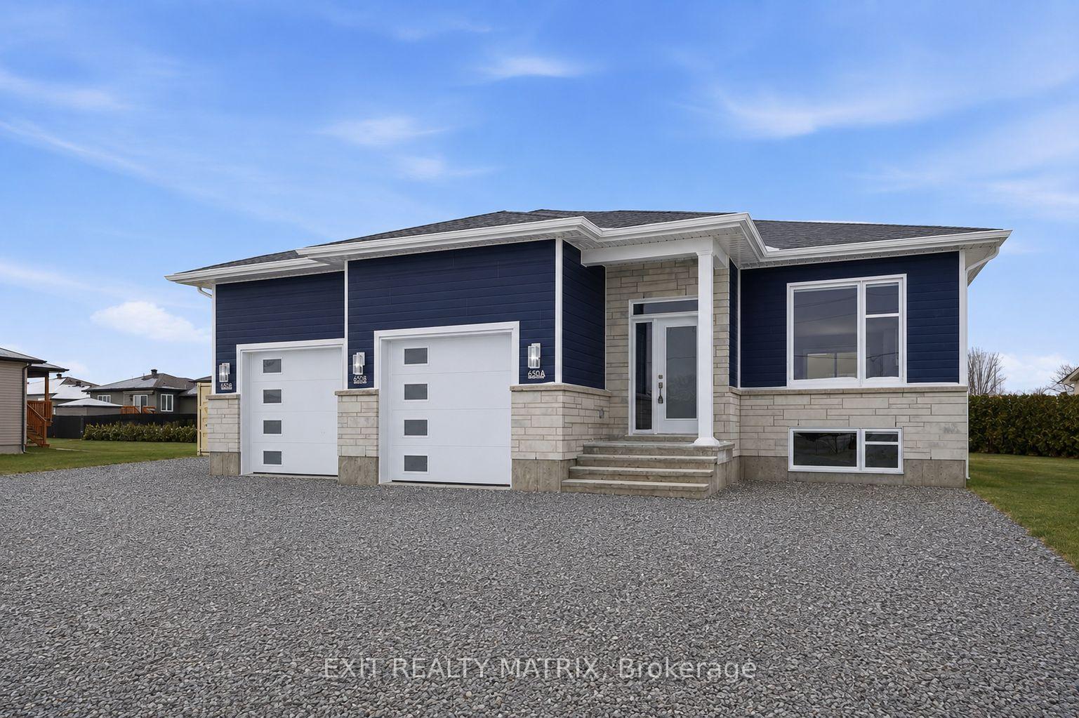 650 West Street W B, Hawkesbury — photo 2 of 5