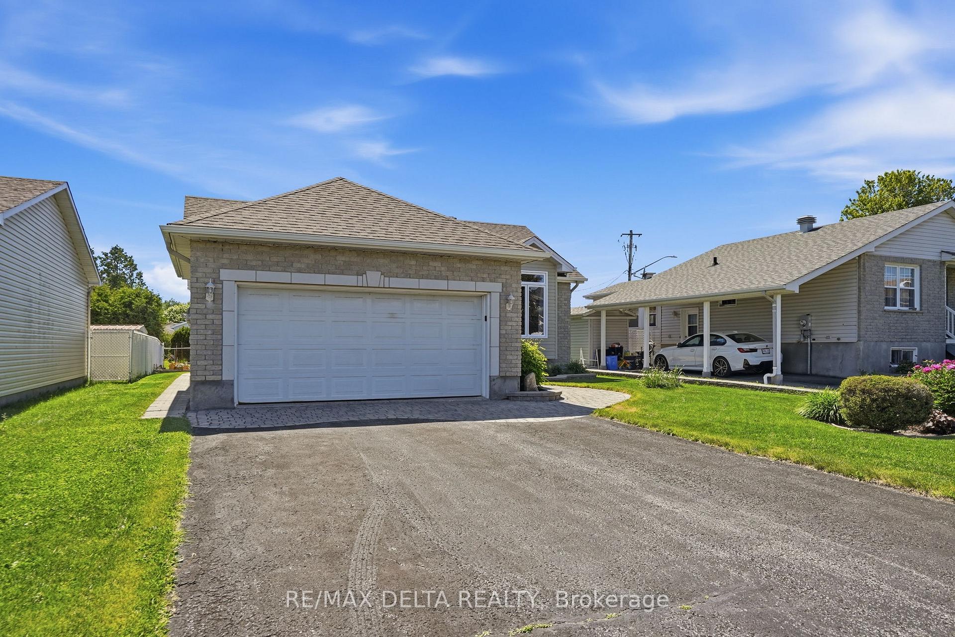 2733 Sylvain Street, Clarence-Rockland — photo 3 of 5