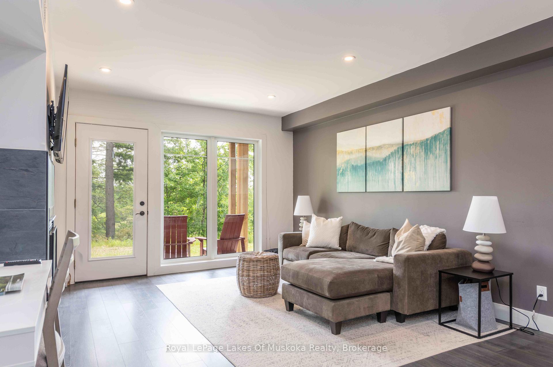 3 Tree Tops Lane 102, Huntsville — photo 3 of 5